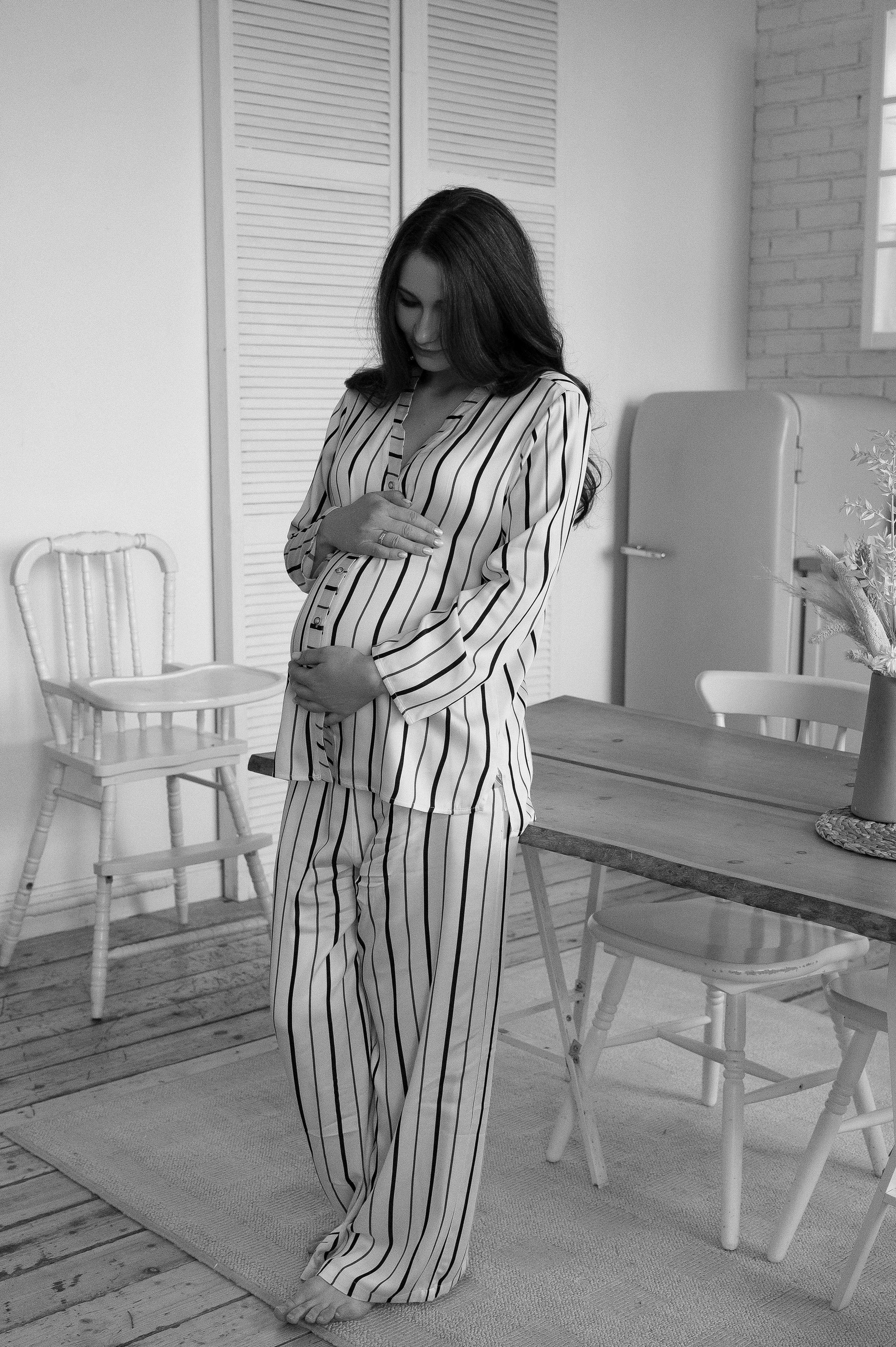 Марианна. Профессиональный фотограф беременности в СПБ. Стильные фотосессии беременности в стиле минимализм и классическая фотография