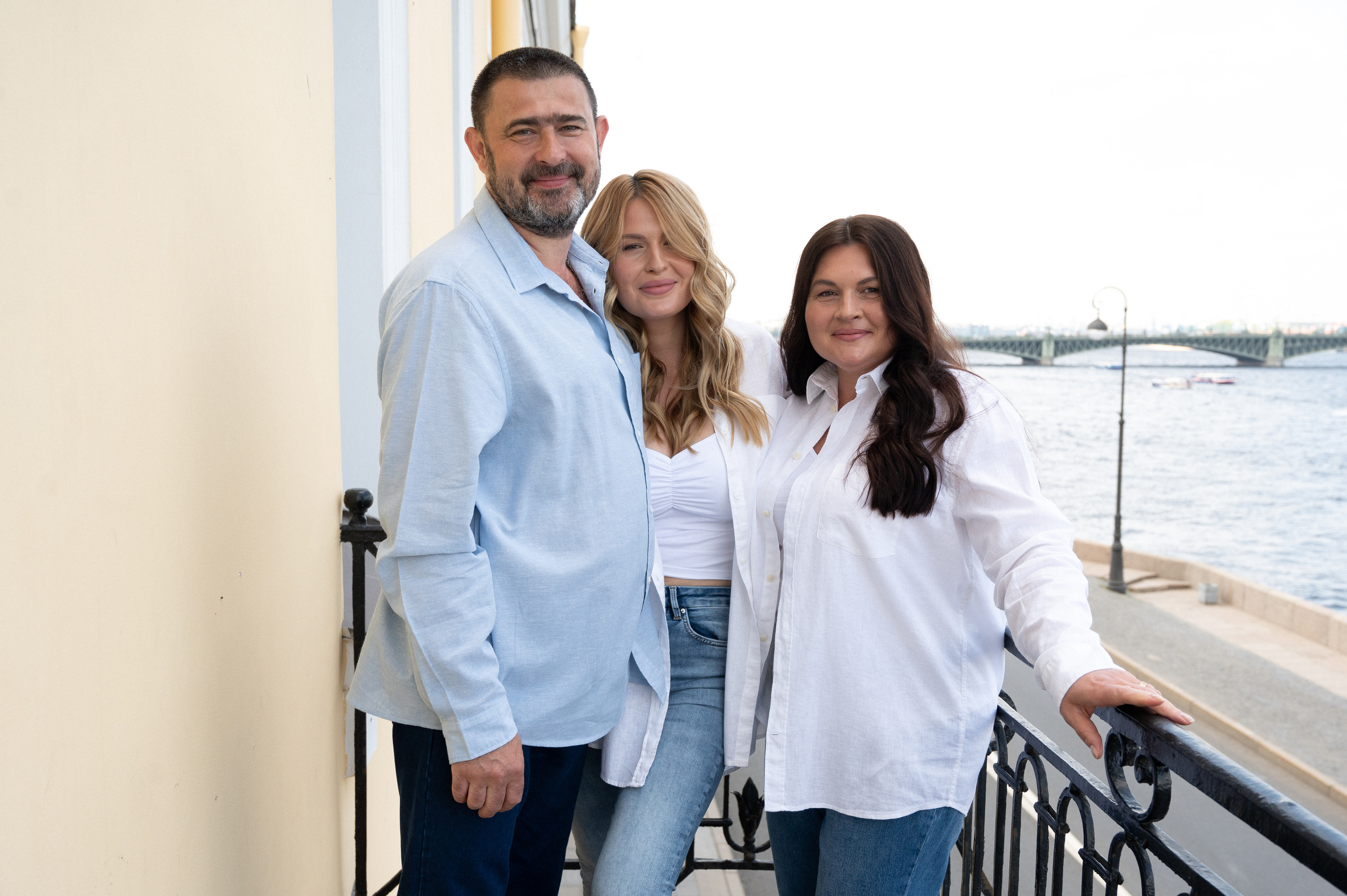 Фотосесьемка Евгении. Профессиональный фотограф беременности в СПБ. Стильные фотосессии беременности в стиле минимализм и классическая фотография