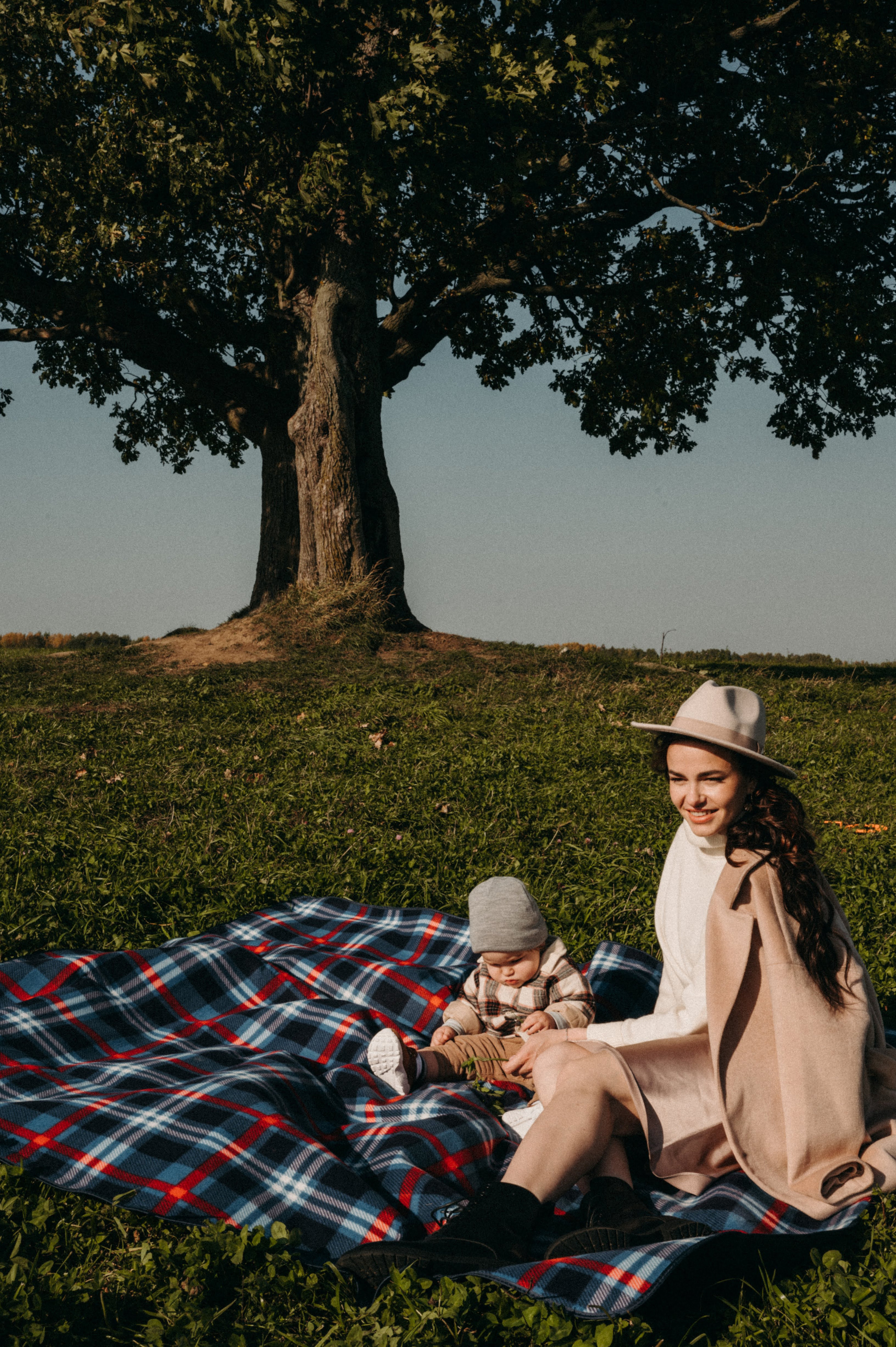Валерия. Профессиональный фотограф беременности в СПБ. Стильные фотосессии беременности в стиле минимализм и классическая фотография