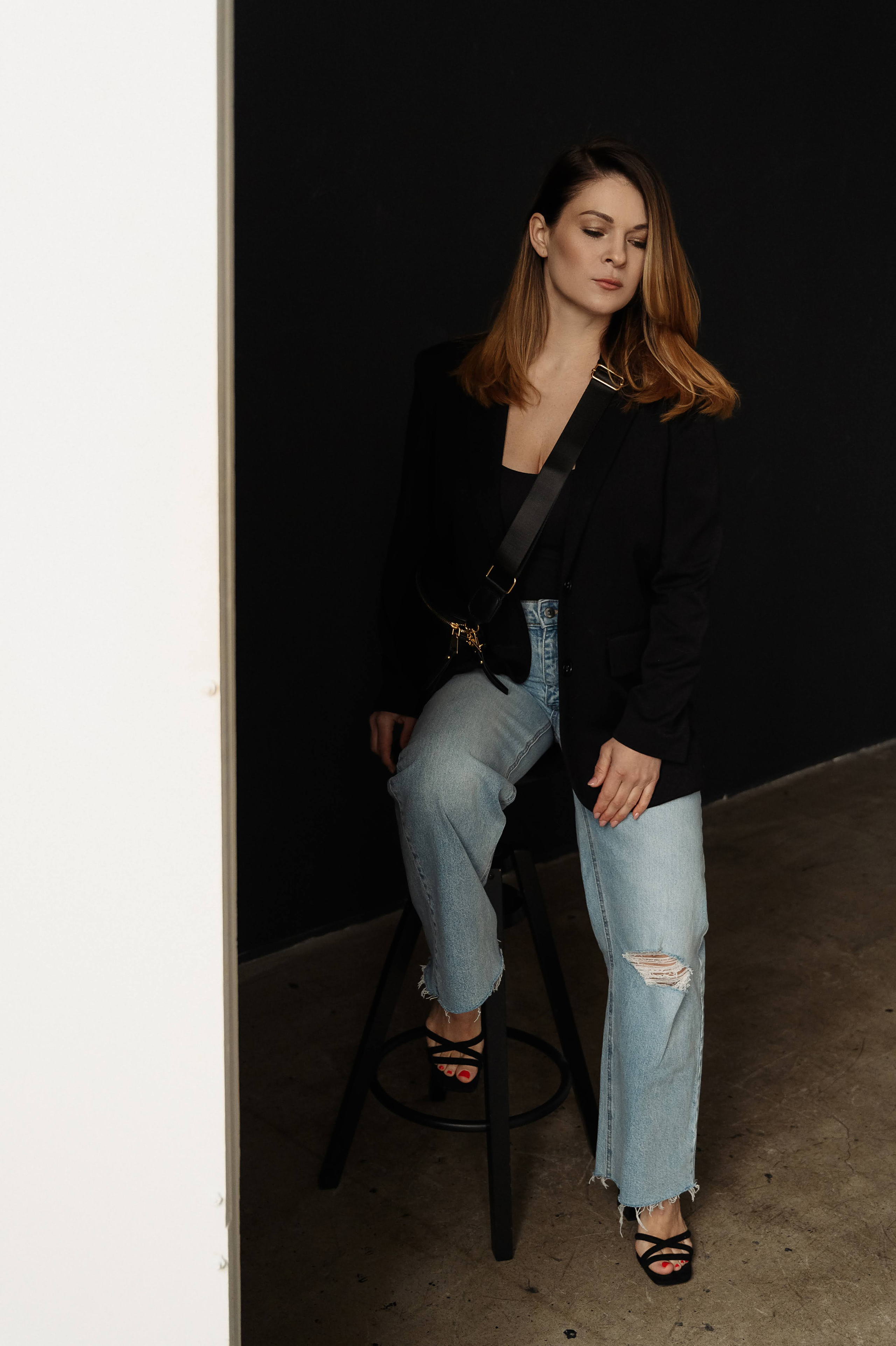 Дарина. Профессиональный фотограф беременности в СПБ. Стильные фотосессии беременности в стиле минимализм и классическая фотография