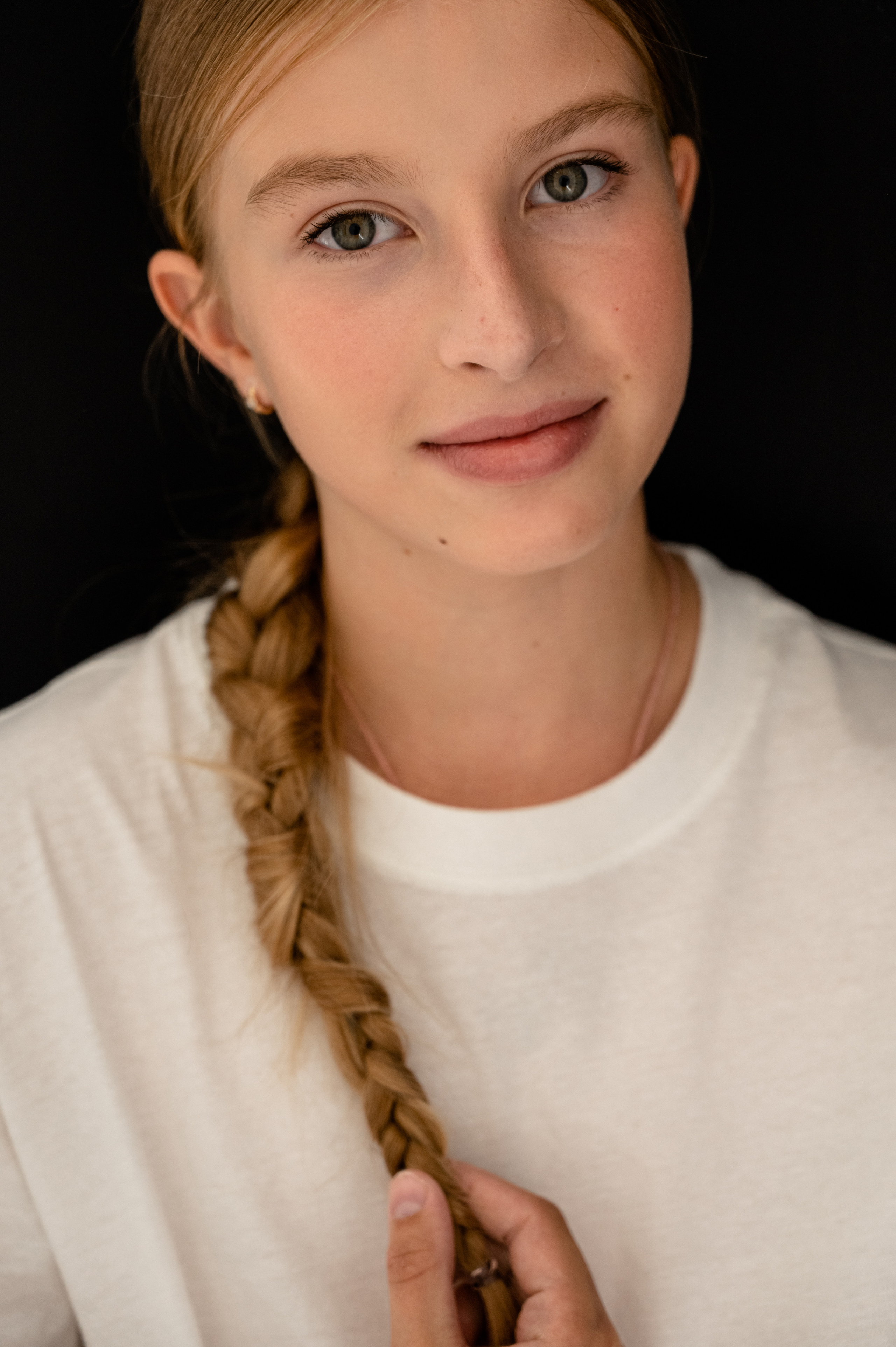 Оленька. Профессиональный фотограф беременности в СПБ. Стильные фотосессии беременности в стиле минимализм и классическая фотография