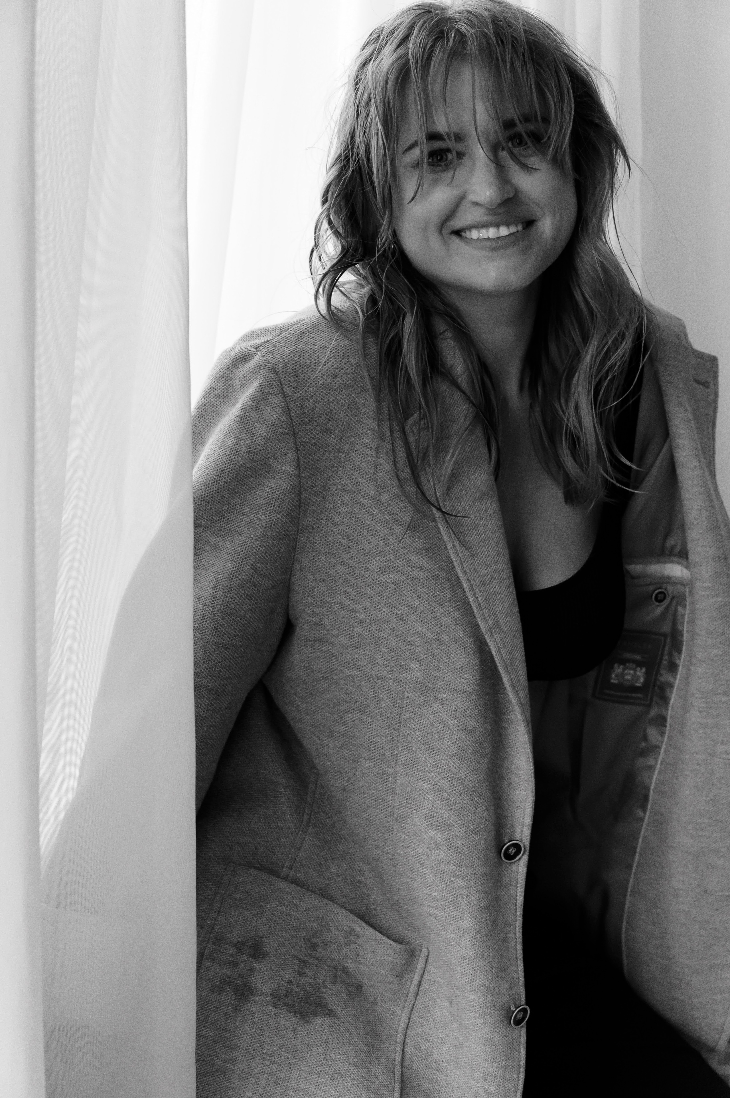 Евгения. Профессиональный фотограф беременности в СПБ. Стильные фотосессии беременности в стиле минимализм и классическая фотография