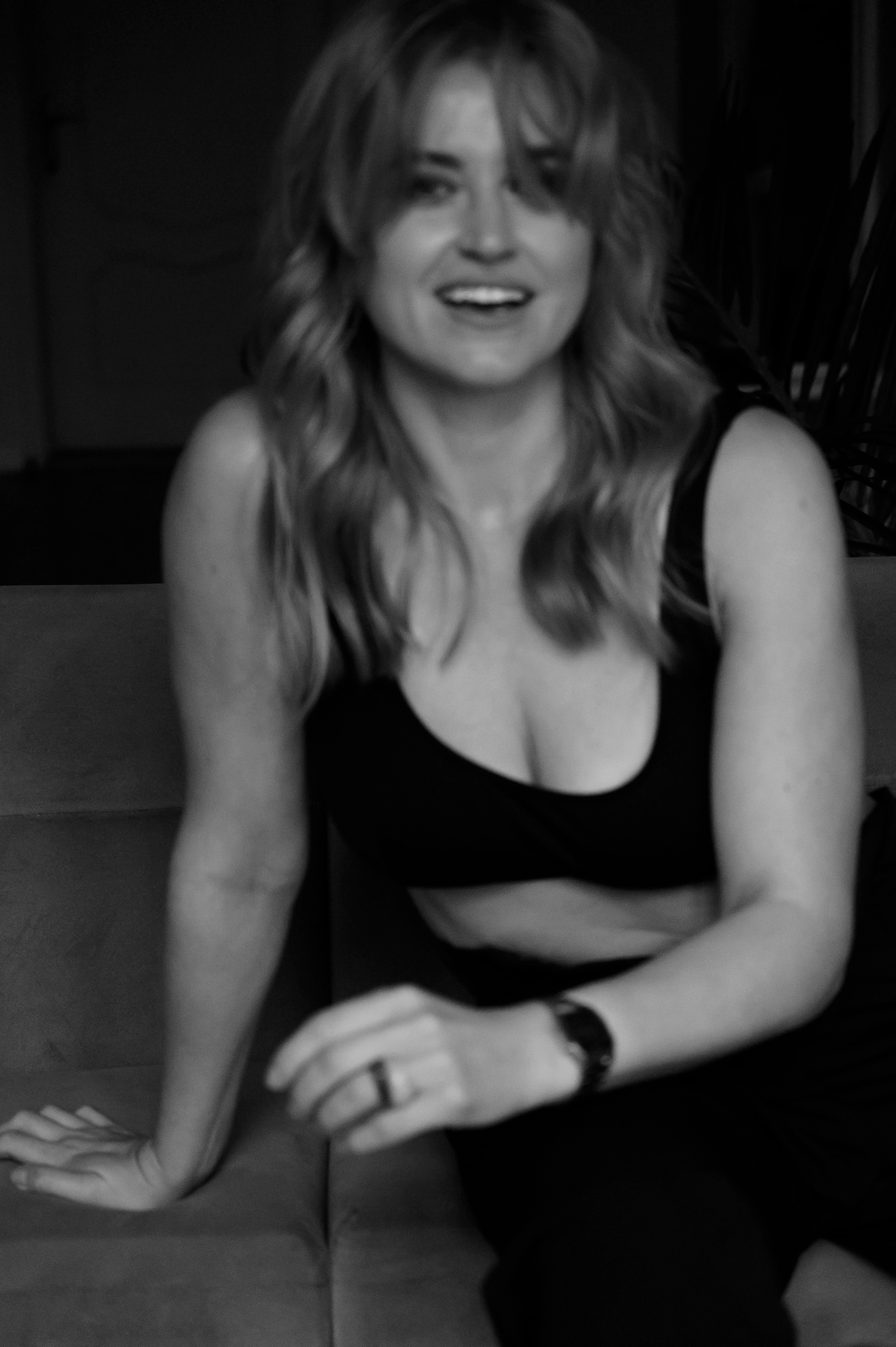 Евгения. Профессиональный фотограф беременности в СПБ. Стильные фотосессии беременности в стиле минимализм и классическая фотография