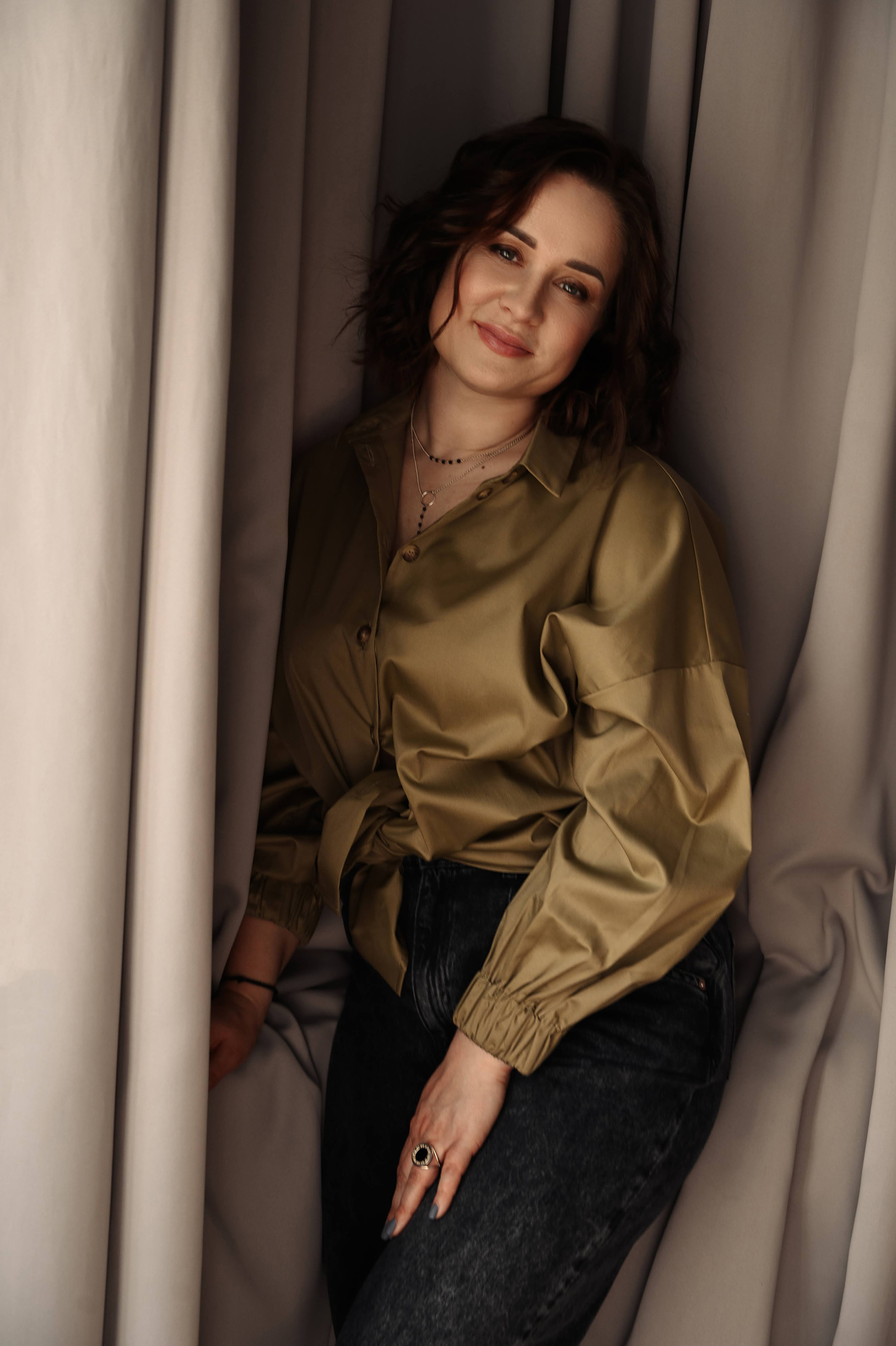 Лиза. Профессиональный фотограф беременности в СПБ. Стильные фотосессии беременности в стиле минимализм и классическая фотография