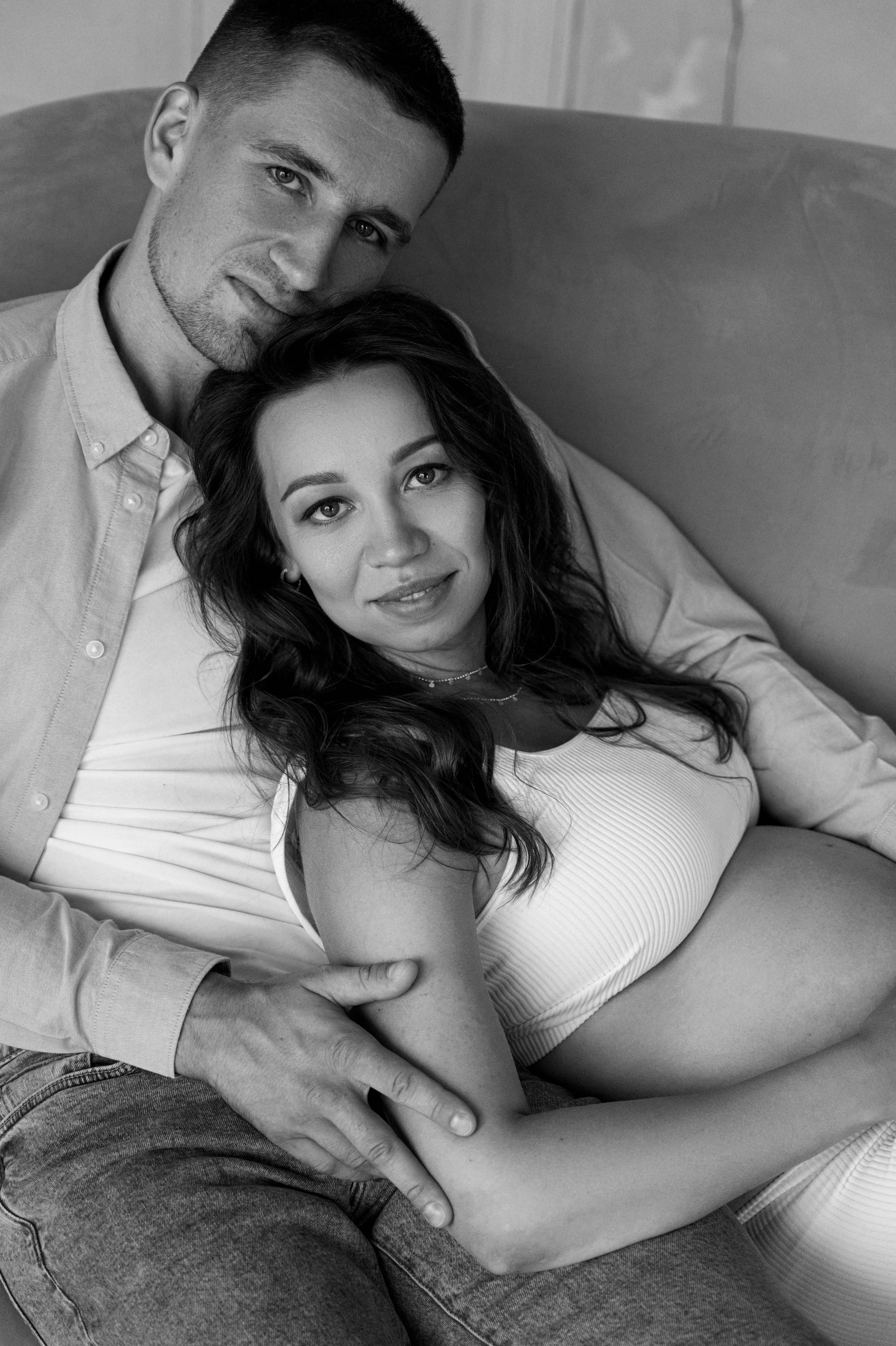 Анна. Профессиональный фотограф беременности в СПБ. Стильные фотосессии беременности в стиле минимализм и классическая фотография