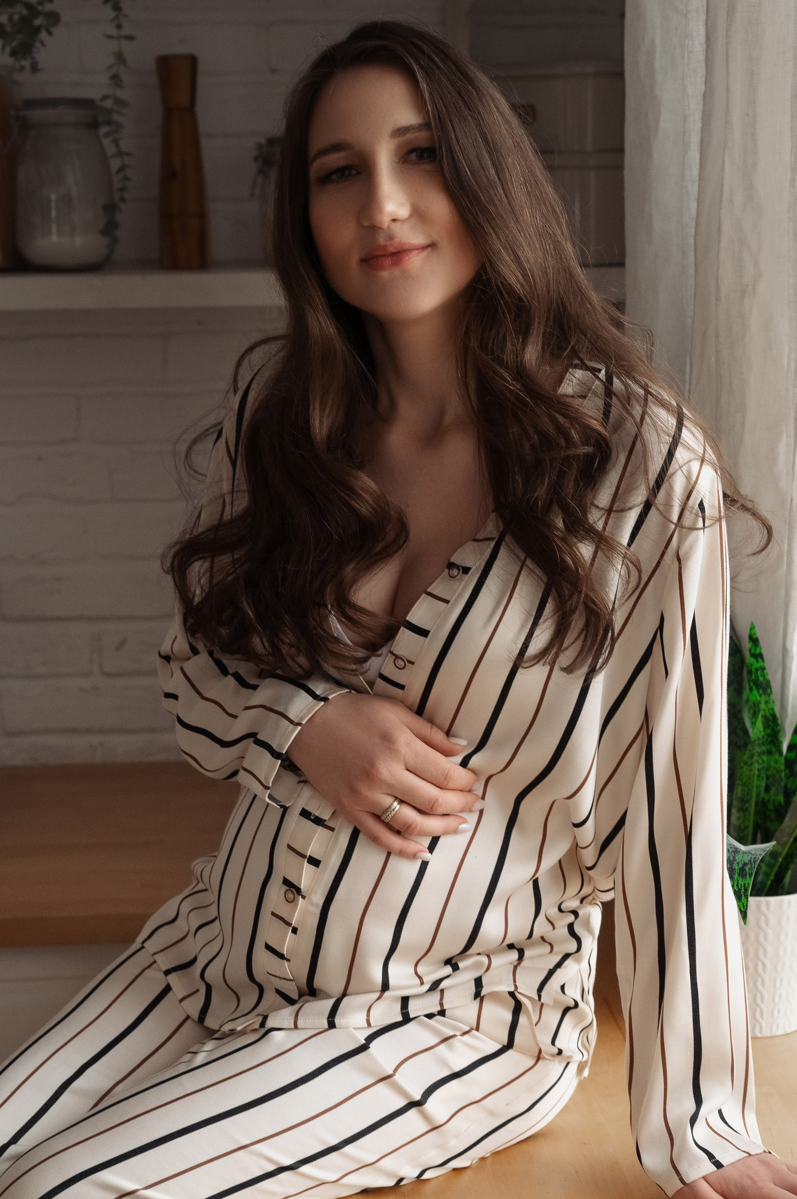 Марианна. Профессиональный фотограф беременности в СПБ. Стильные фотосессии беременности в стиле минимализм и классическая фотография