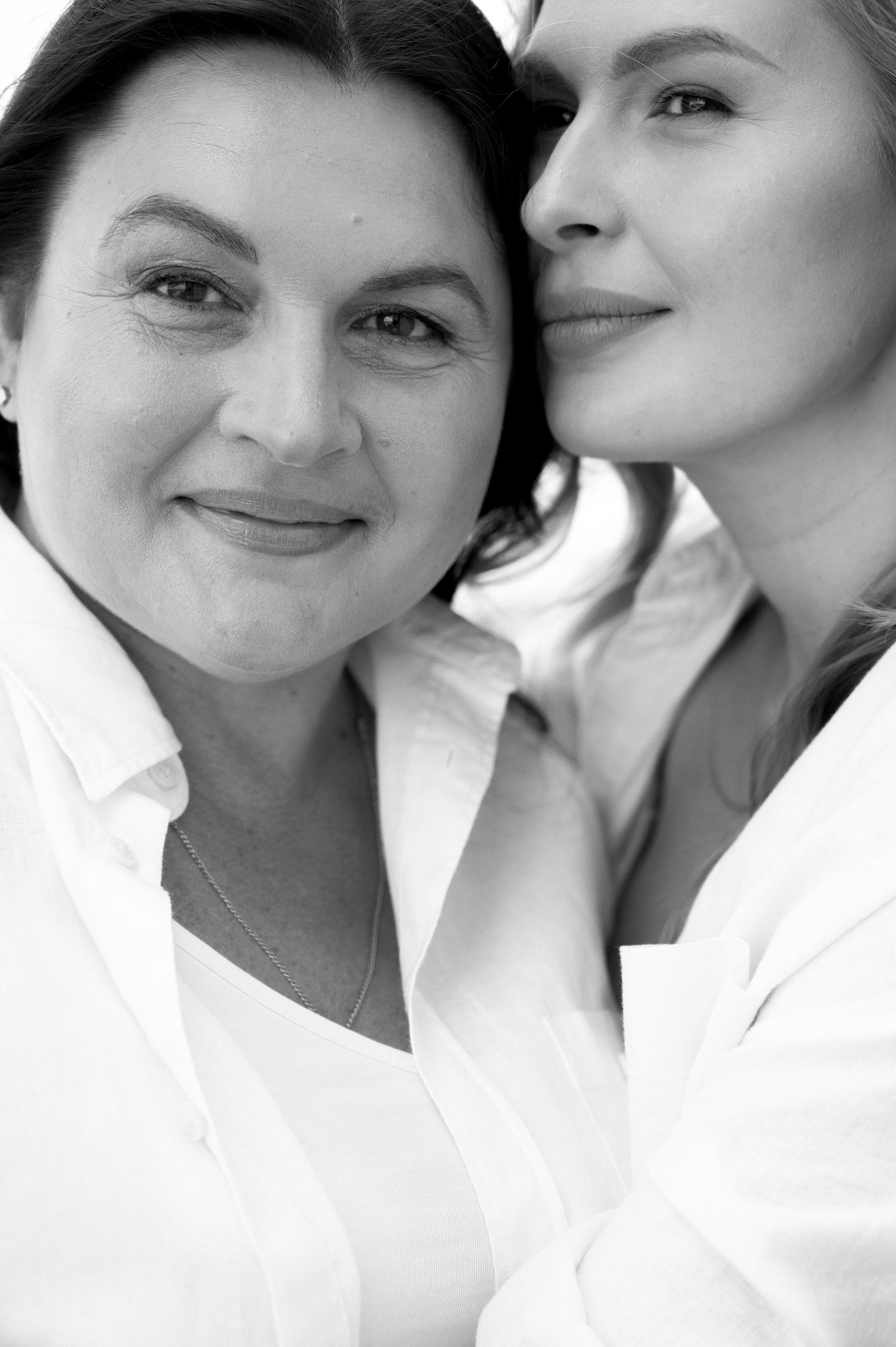 Фотосесьемка Евгении. Профессиональный фотограф беременности в СПБ. Стильные фотосессии беременности в стиле минимализм и классическая фотография