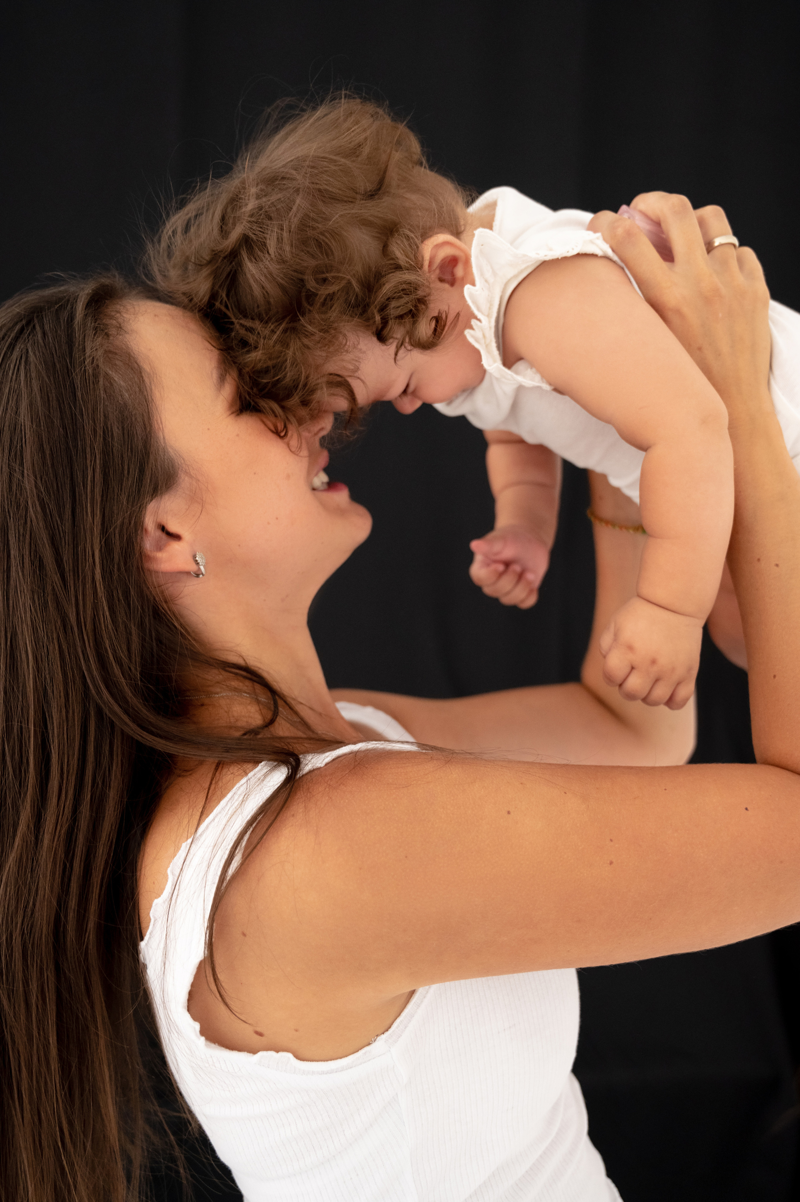 Варя. Профессиональный фотограф беременности в СПБ. Стильные фотосессии беременности в стиле минимализм и классическая фотография