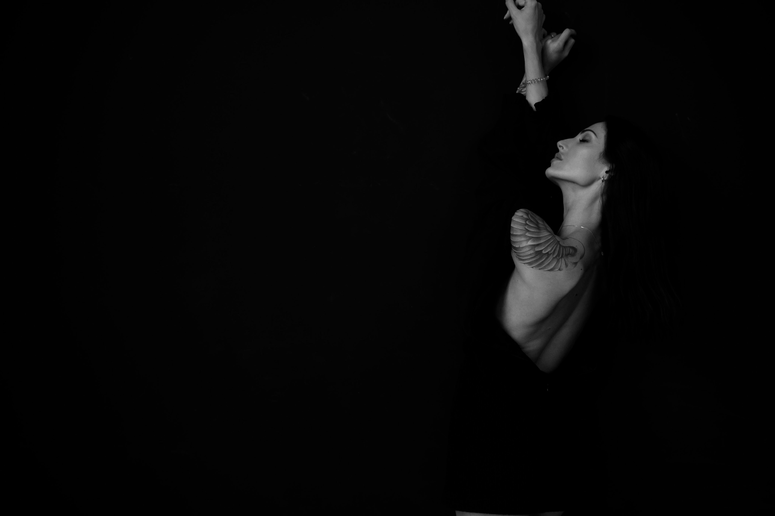 Марго. Профессиональный фотограф беременности в СПБ. Стильные фотосессии беременности в стиле минимализм и классическая фотография