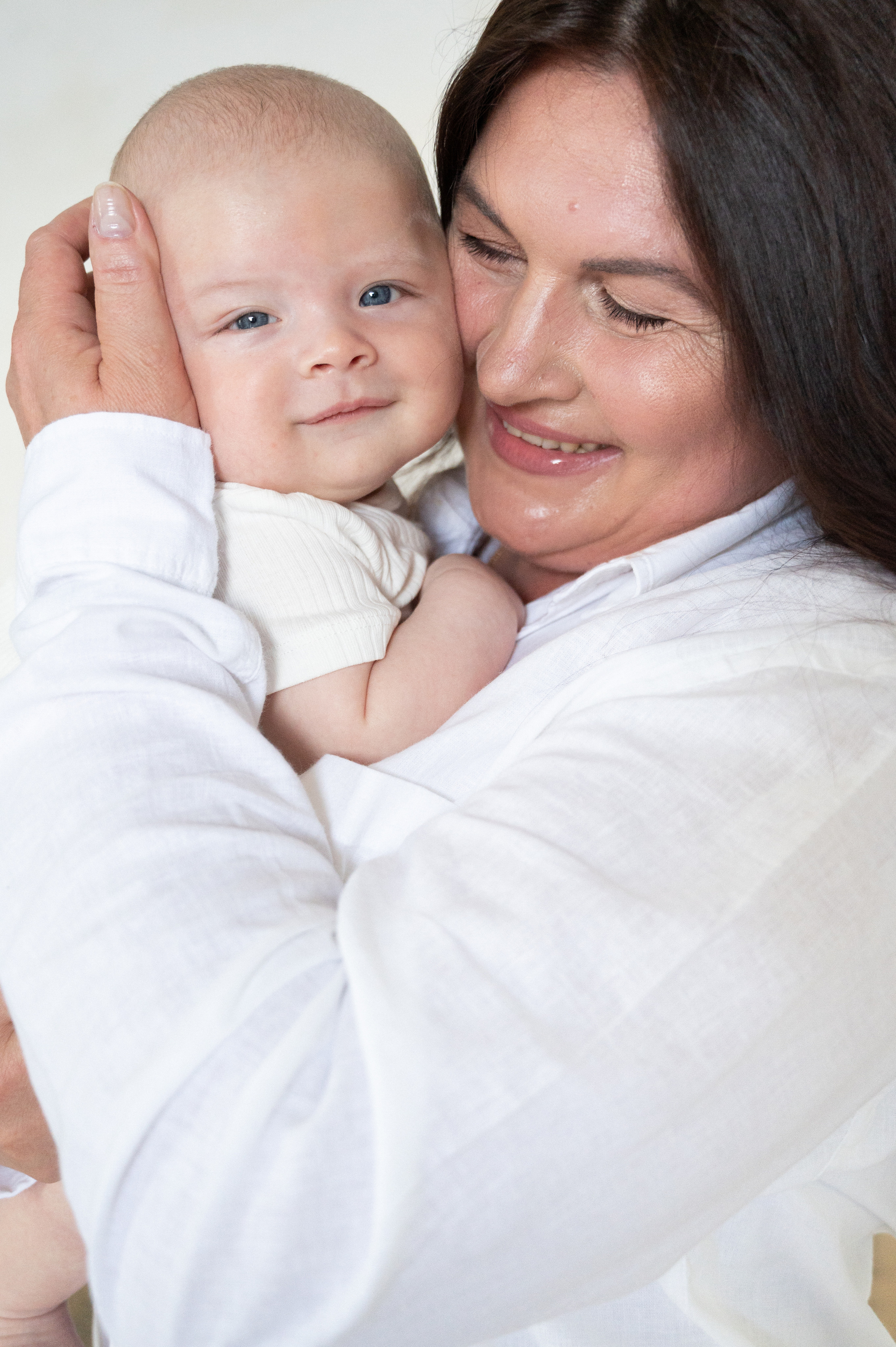 Фотосесьемка Евгении. Профессиональный фотограф беременности в СПБ. Стильные фотосессии беременности в стиле минимализм и классическая фотография