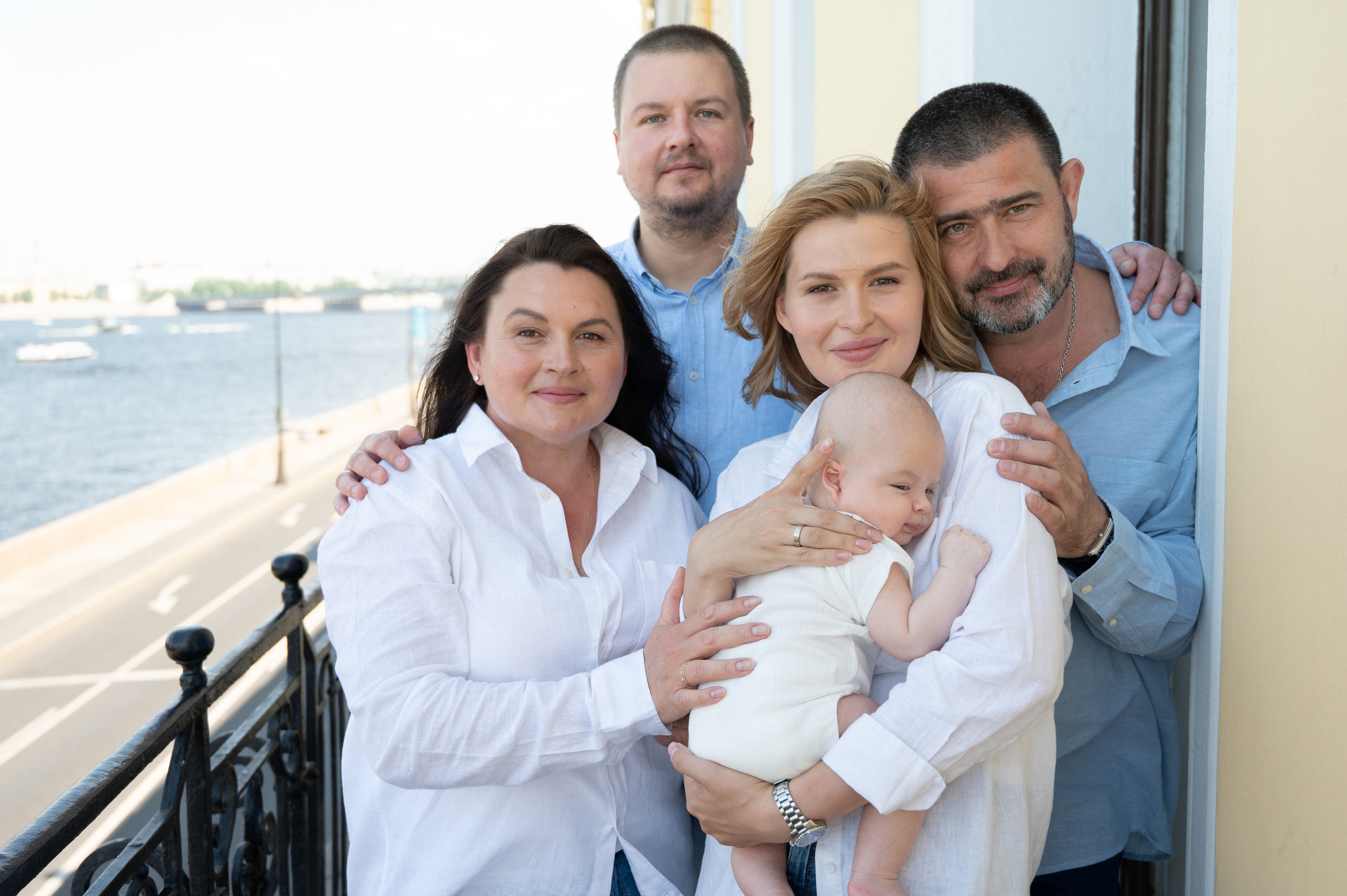 Фотосесьемка Евгении. Профессиональный фотограф беременности в СПБ. Стильные фотосессии беременности в стиле минимализм и классическая фотография