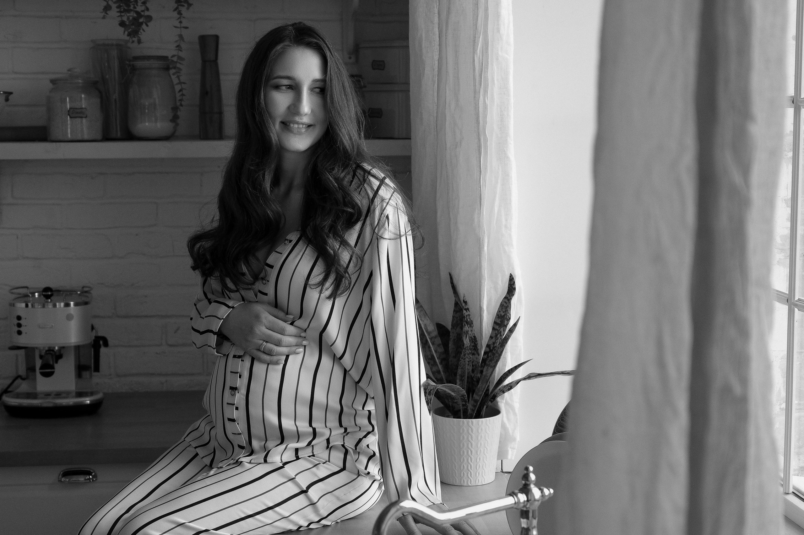 Марианна. Профессиональный фотограф беременности в СПБ. Стильные фотосессии беременности в стиле минимализм и классическая фотография