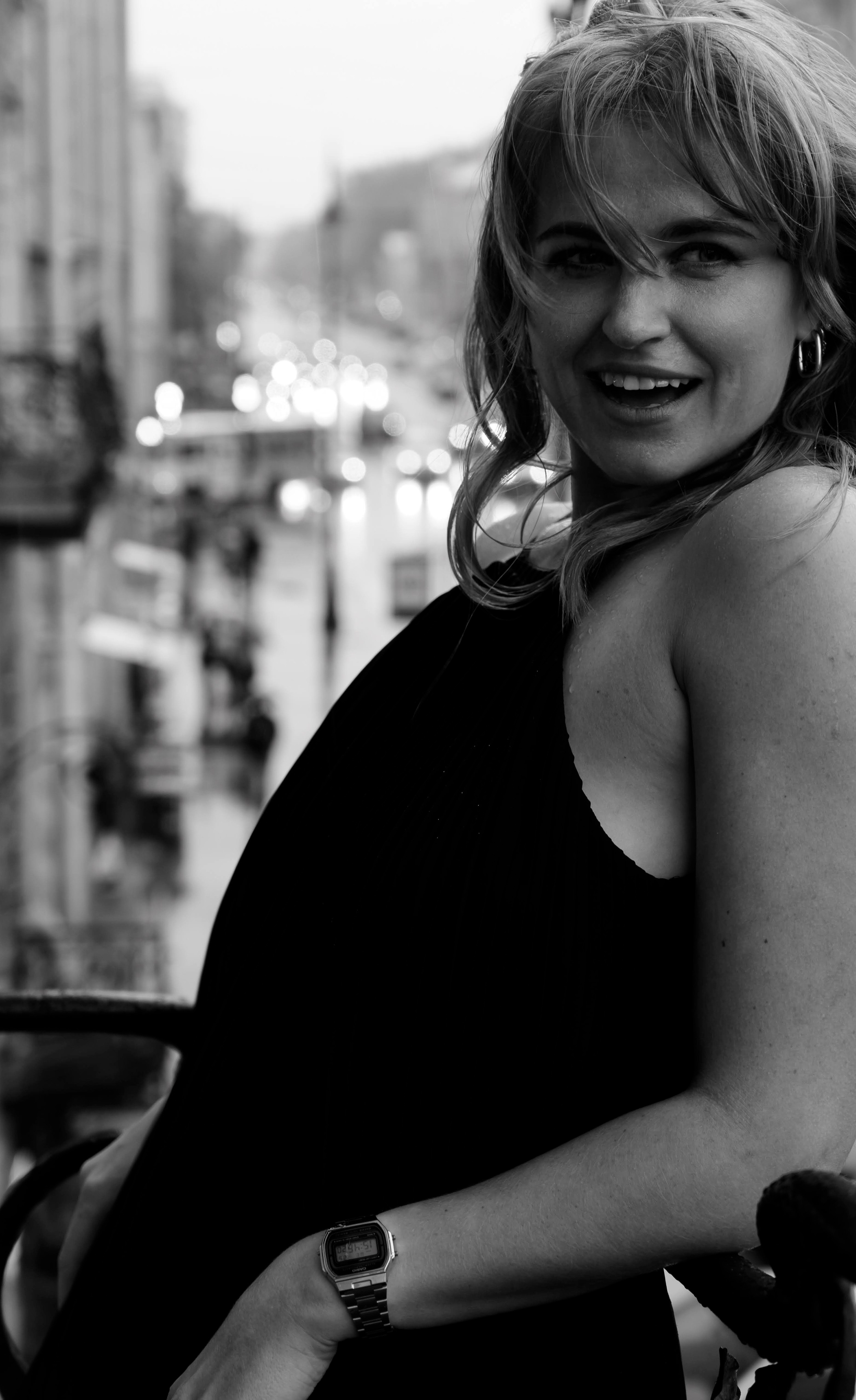 Евгения. Профессиональный фотограф беременности в СПБ. Стильные фотосессии беременности в стиле минимализм и классическая фотография