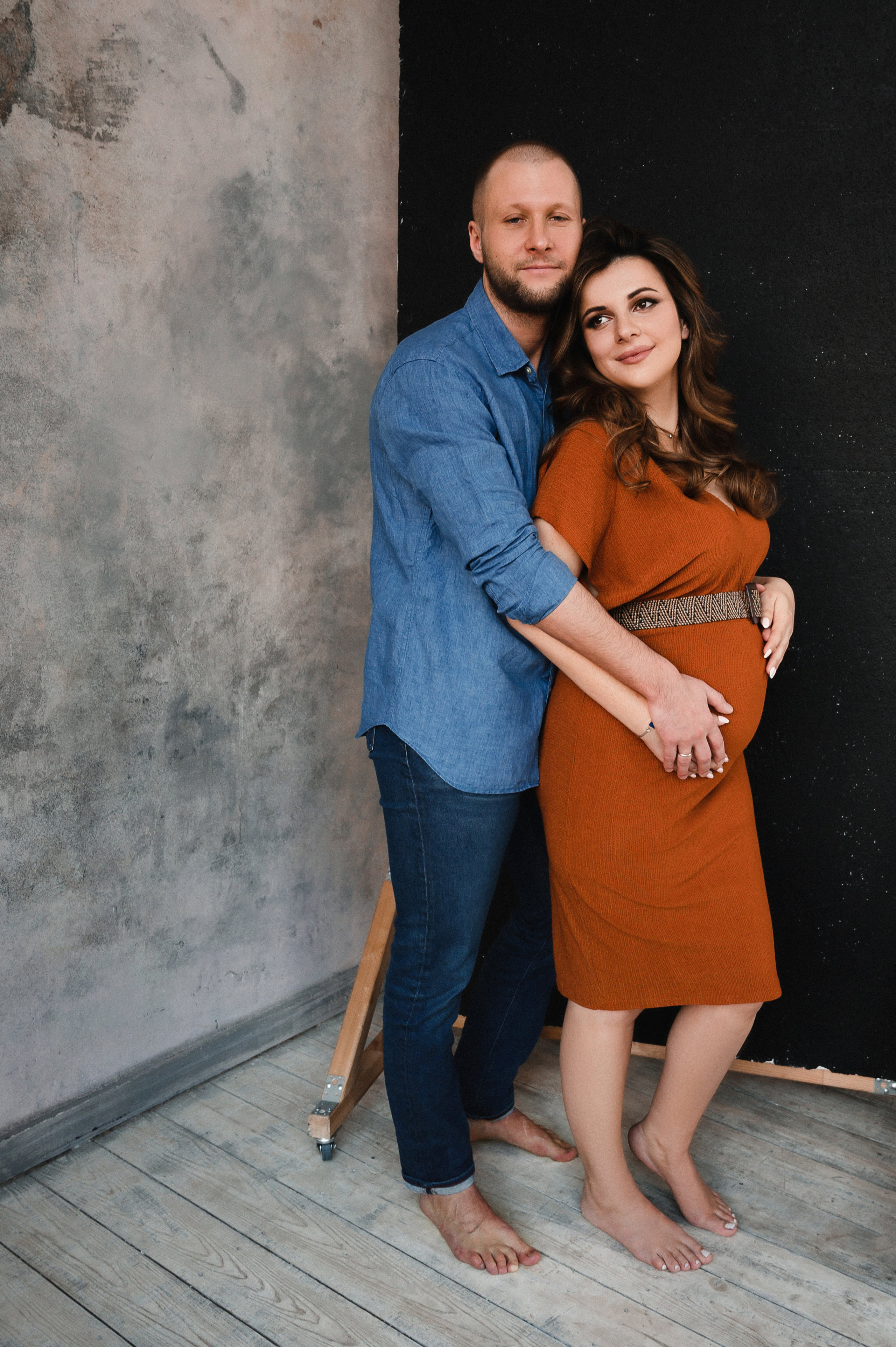 Юлия. Профессиональный фотограф беременности в СПБ. Стильные фотосессии беременности в стиле минимализм и классическая фотография