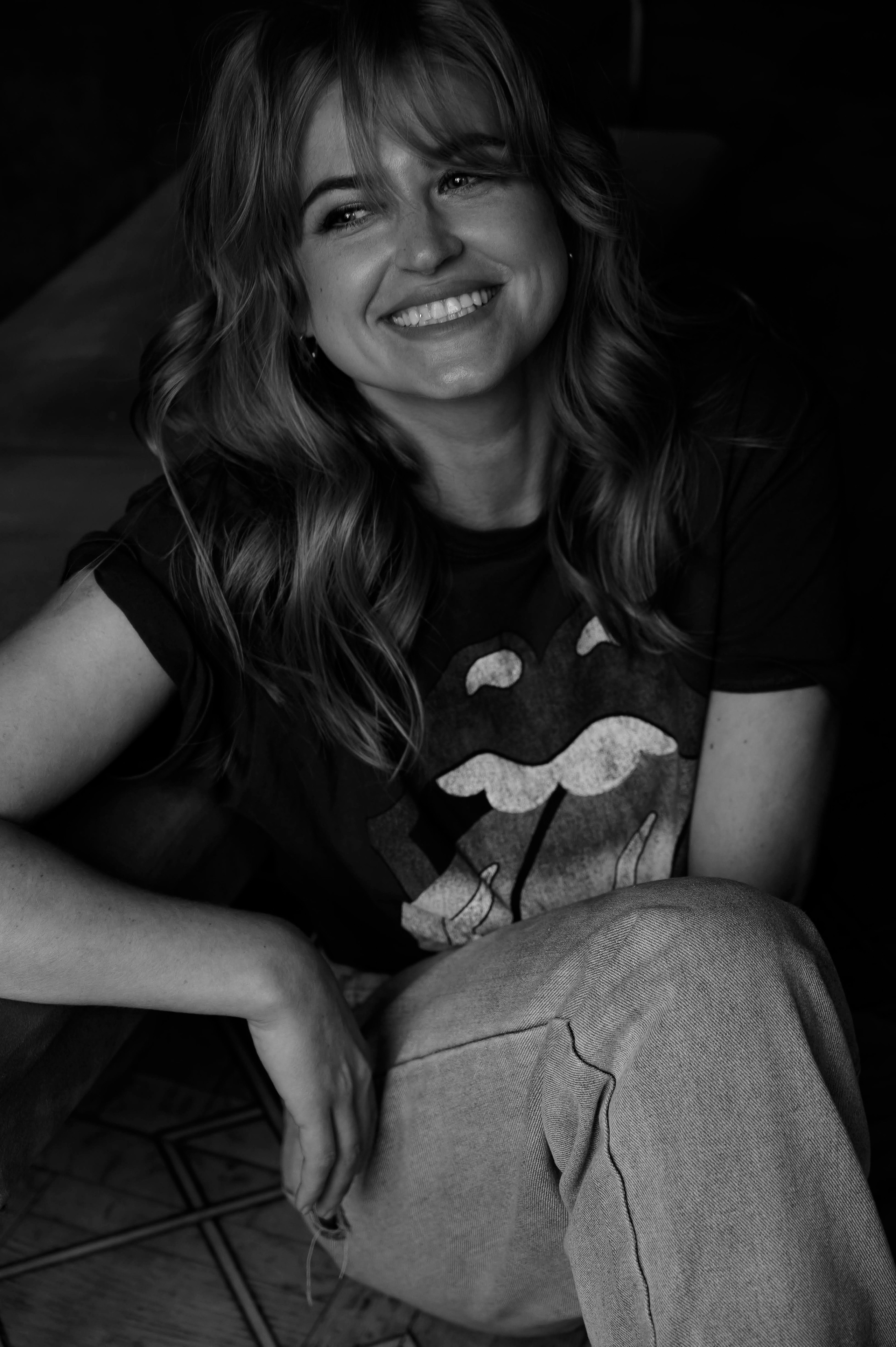 Евгения. Профессиональный фотограф беременности в СПБ. Стильные фотосессии беременности в стиле минимализм и классическая фотография