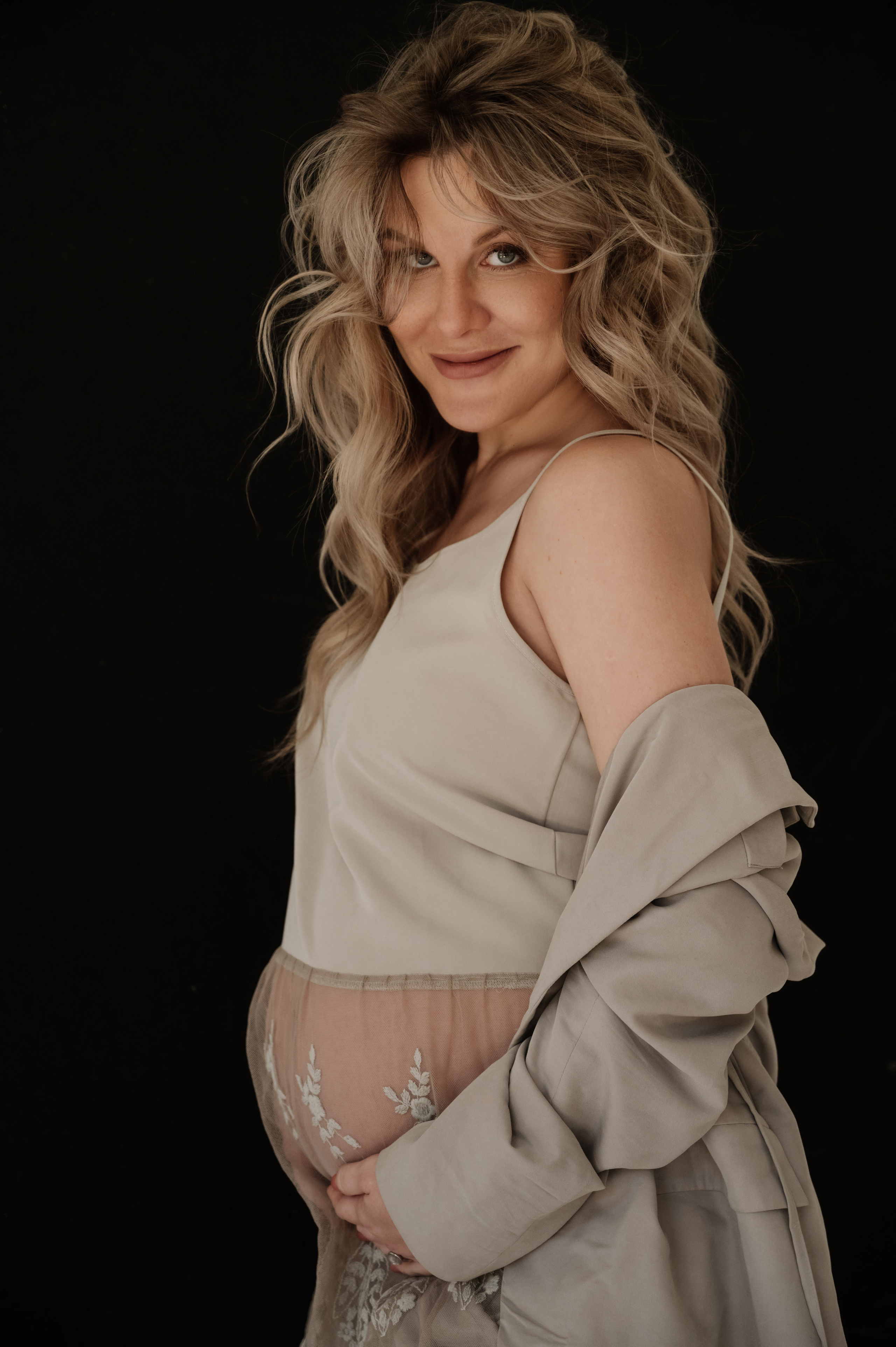 Наталья. Профессиональный фотограф беременности в СПБ. Стильные фотосессии беременности в стиле минимализм и классическая фотография