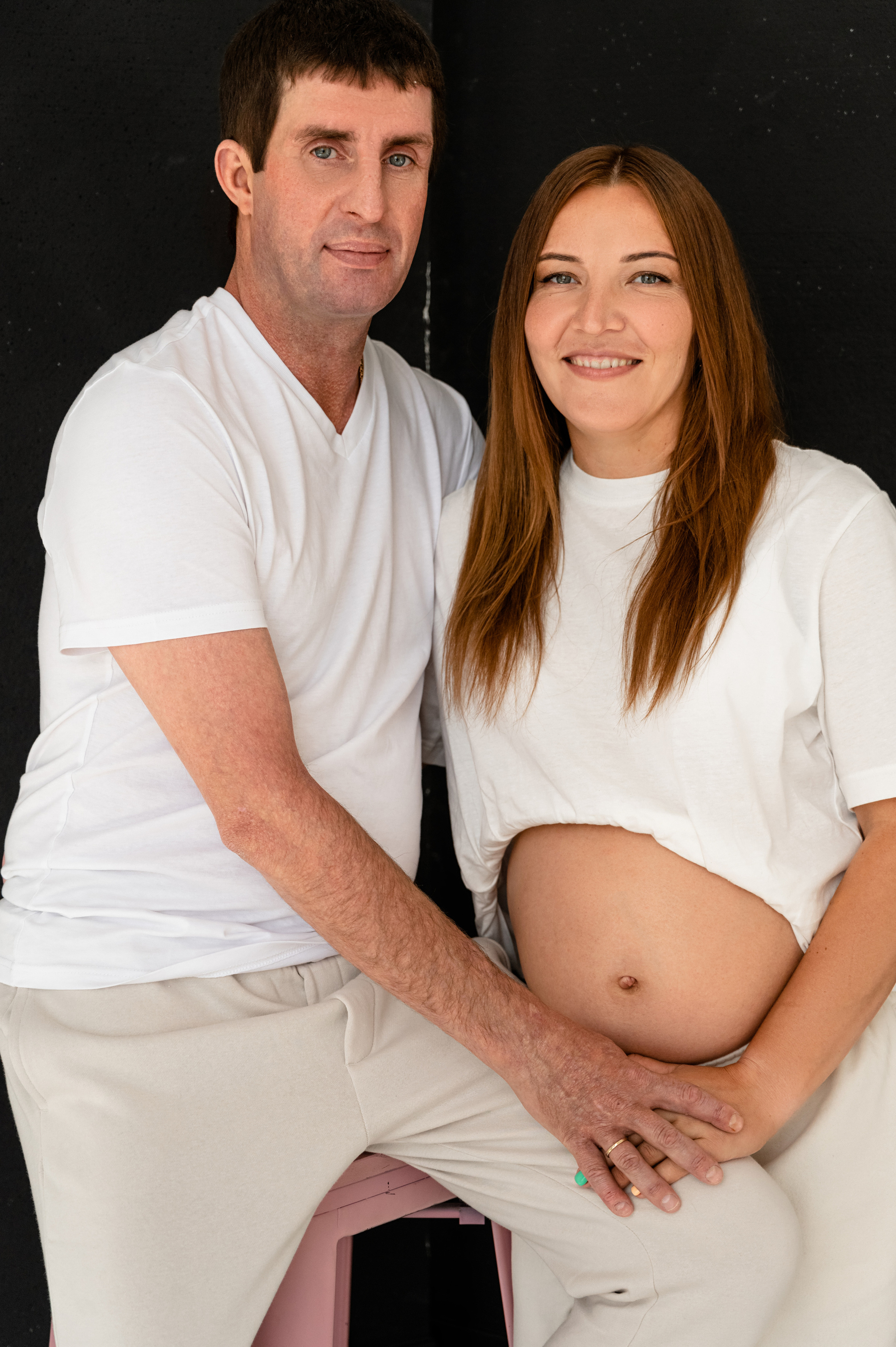 Оленька. Профессиональный фотограф беременности в СПБ. Стильные фотосессии беременности в стиле минимализм и классическая фотография