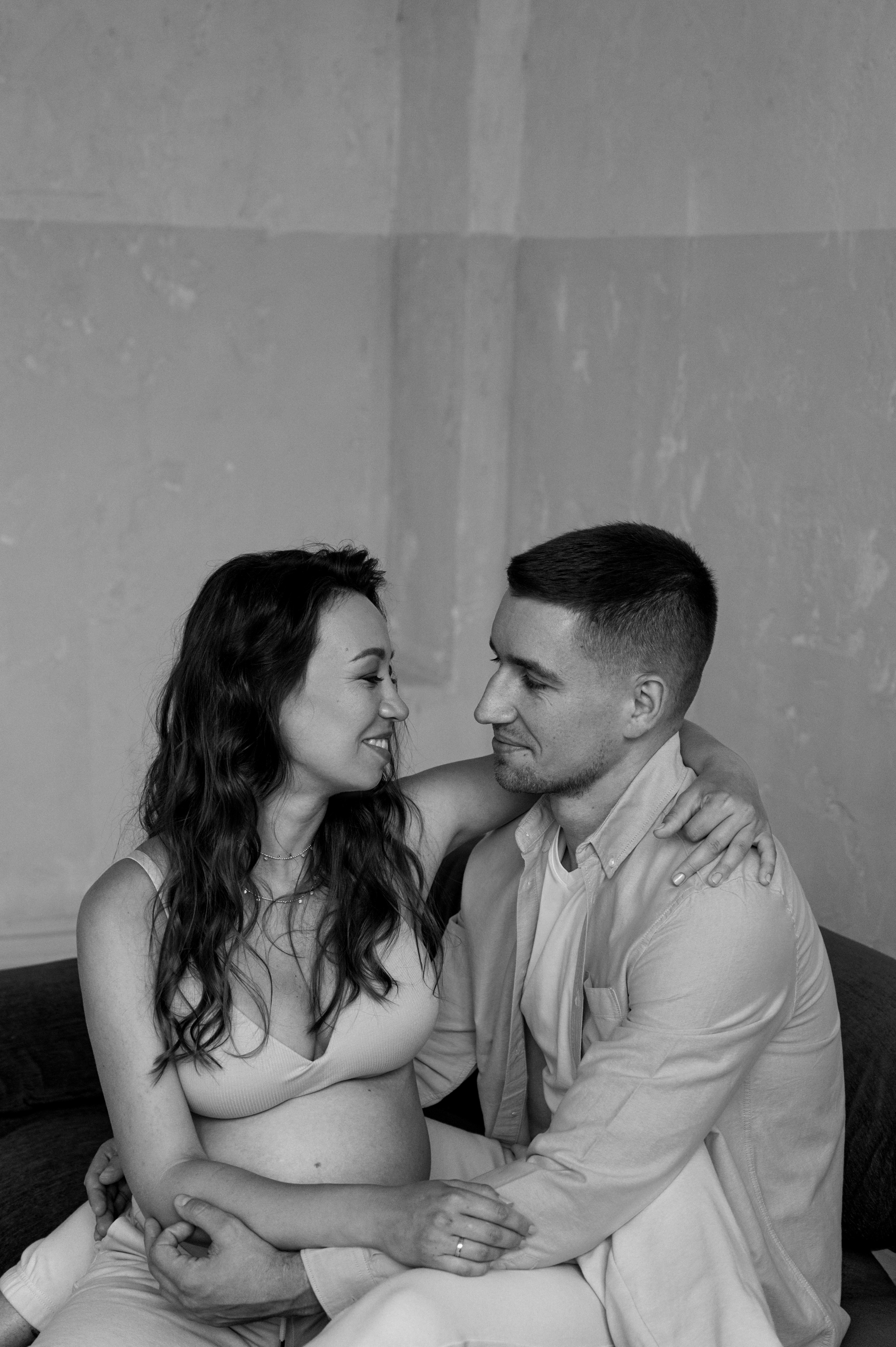 Анна. Профессиональный фотограф беременности в СПБ. Стильные фотосессии беременности в стиле минимализм и классическая фотография