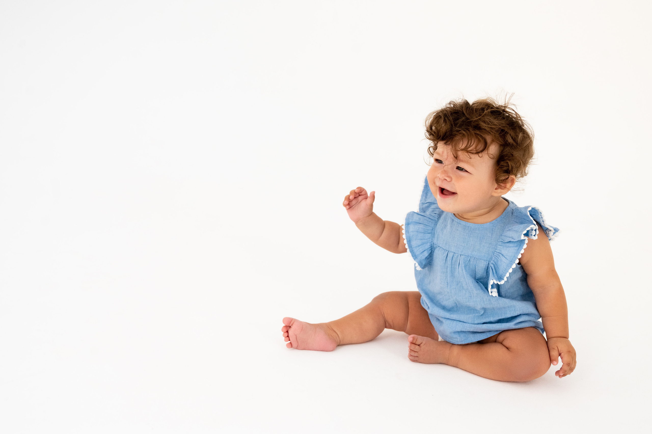Варя. Профессиональный фотограф беременности в СПБ. Стильные фотосессии беременности в стиле минимализм и классическая фотография