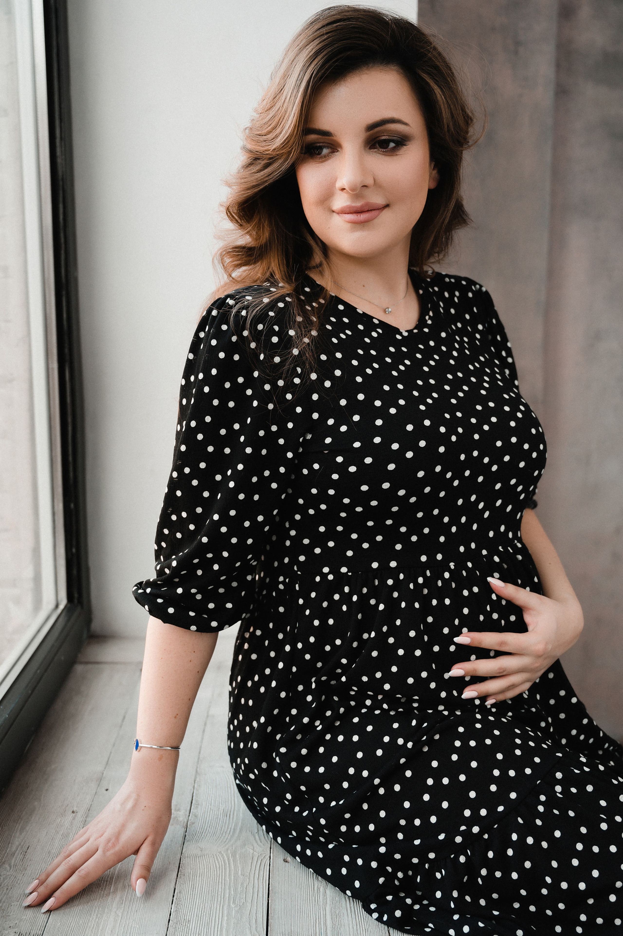 Юлия. Профессиональный фотограф беременности в СПБ. Стильные фотосессии беременности в стиле минимализм и классическая фотография