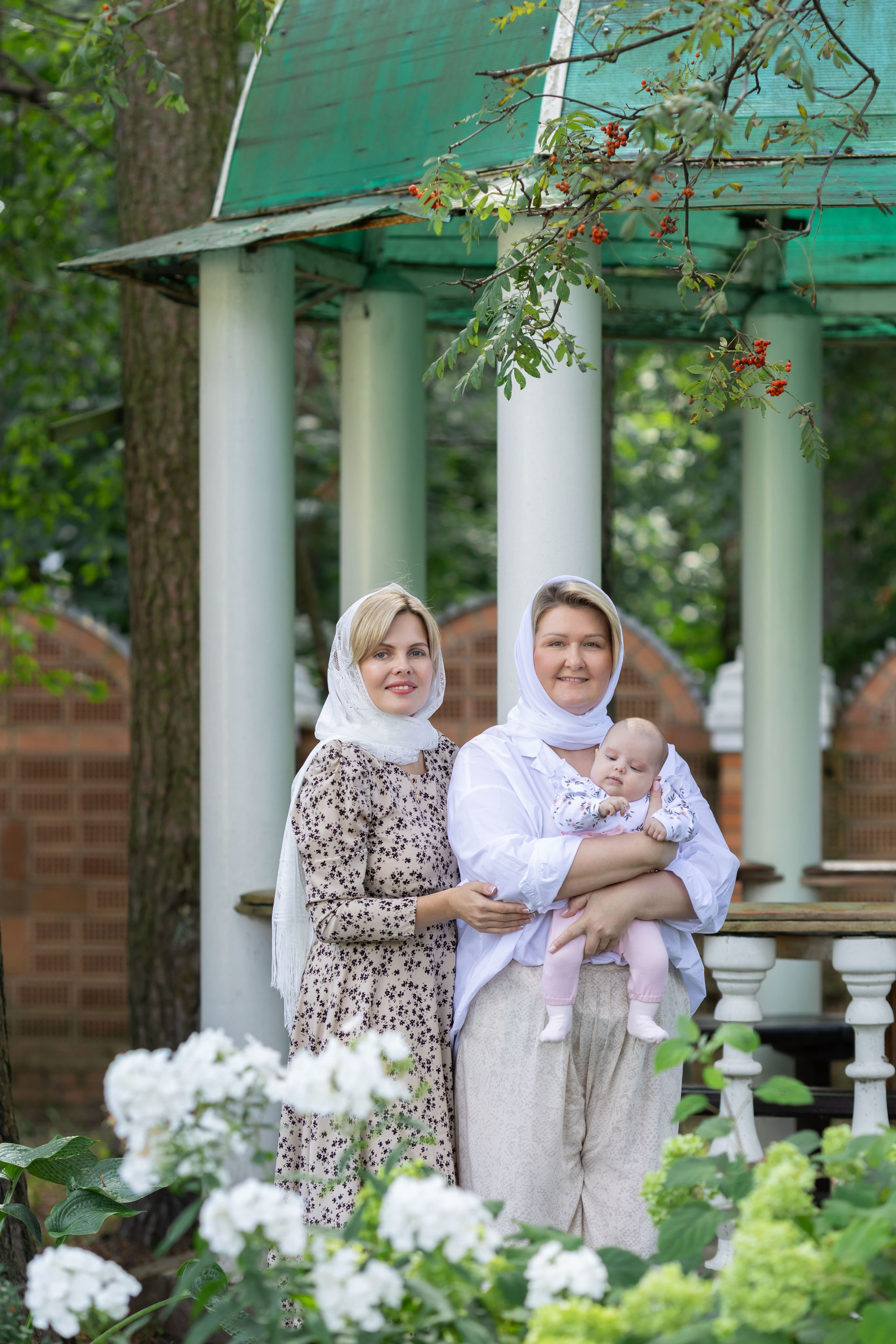 Крещение Веры. Храм преподобного Саввы Сторожевского. Семейный и детский фотограф Анна Петракова