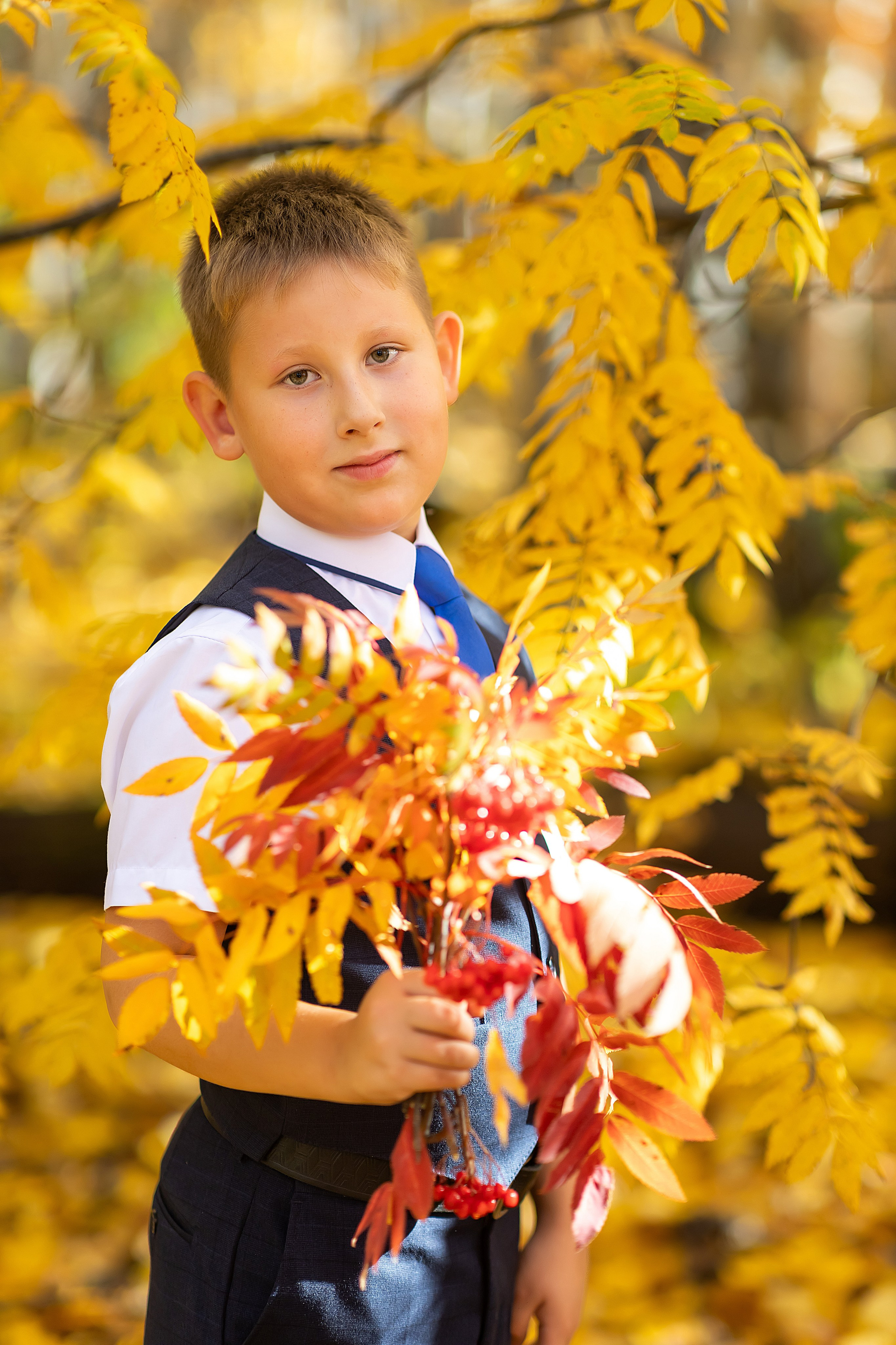 Примеры фото НАЧАЛЬНЫЕ КЛАССЫ. Фотограф Радужный ХМАО, Школьный фотограф, семейный фотограф, выпускной альбом