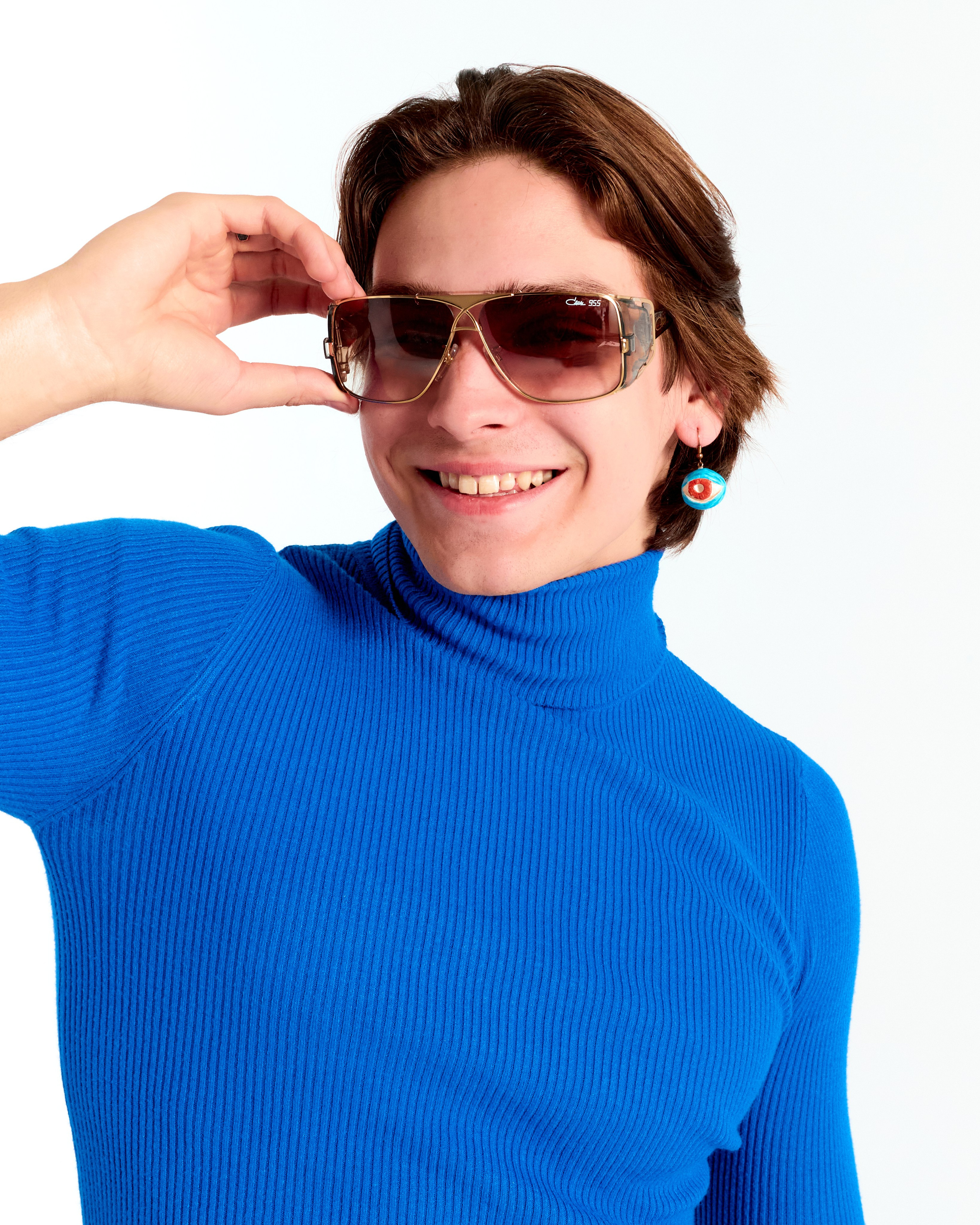 Glazburg optics. Святослав Лебедев | Рекламный фотограф — Коммерческая съемка, Арт-дирекшн, AI-интеграция