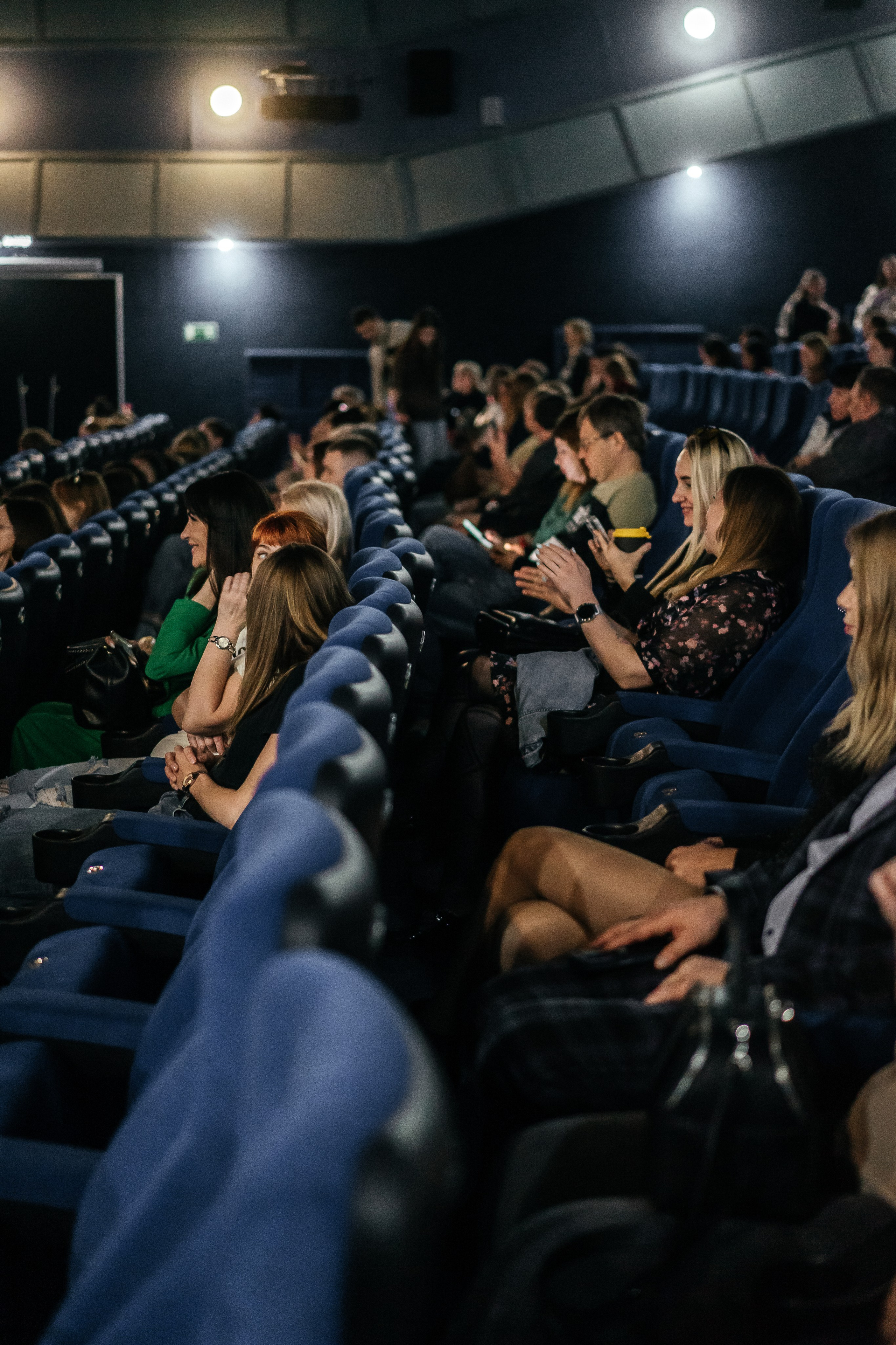 САБРАЖ | Дом импровизации. Фотограф и видеограф Смоленск | Студия Цезарь