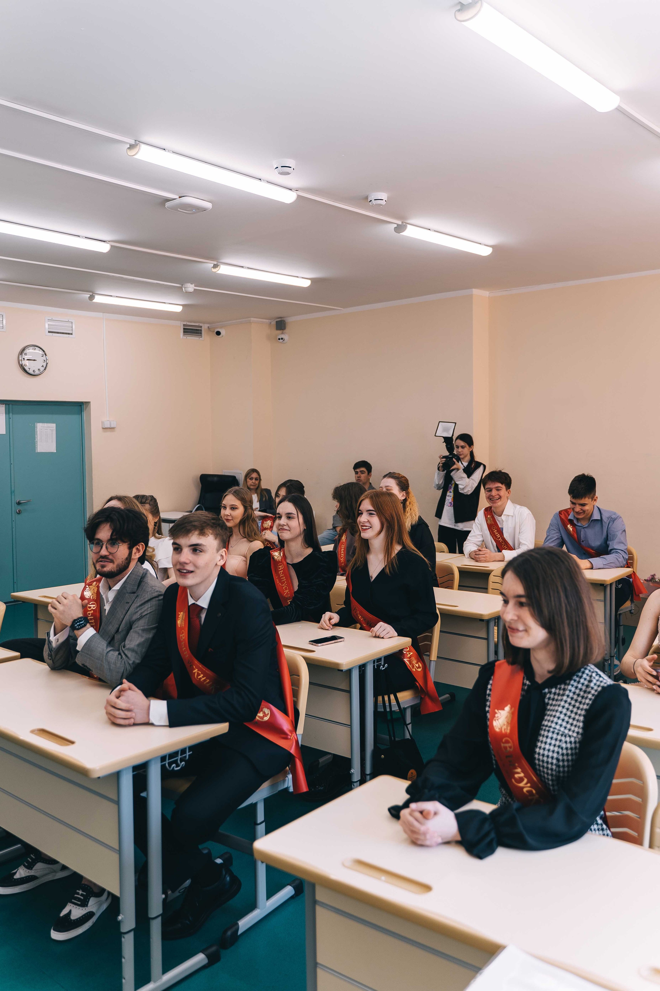 СОШ № 2030, г. Москва. «Последний звонок», 17.05.2024. Свадебный и семейный фотограф в городе Сочи