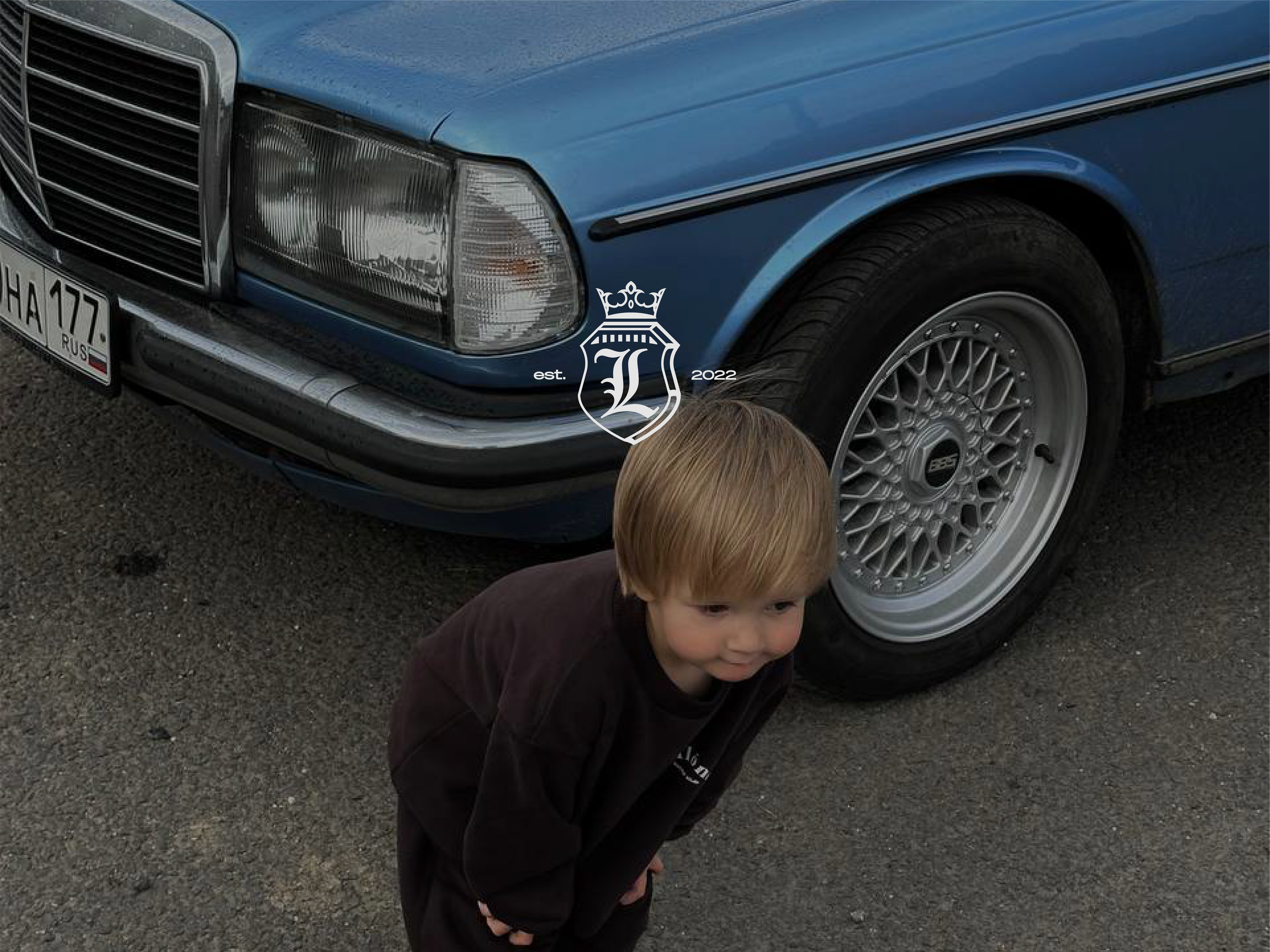 LILONE. Arina is a creative Graphic Designer