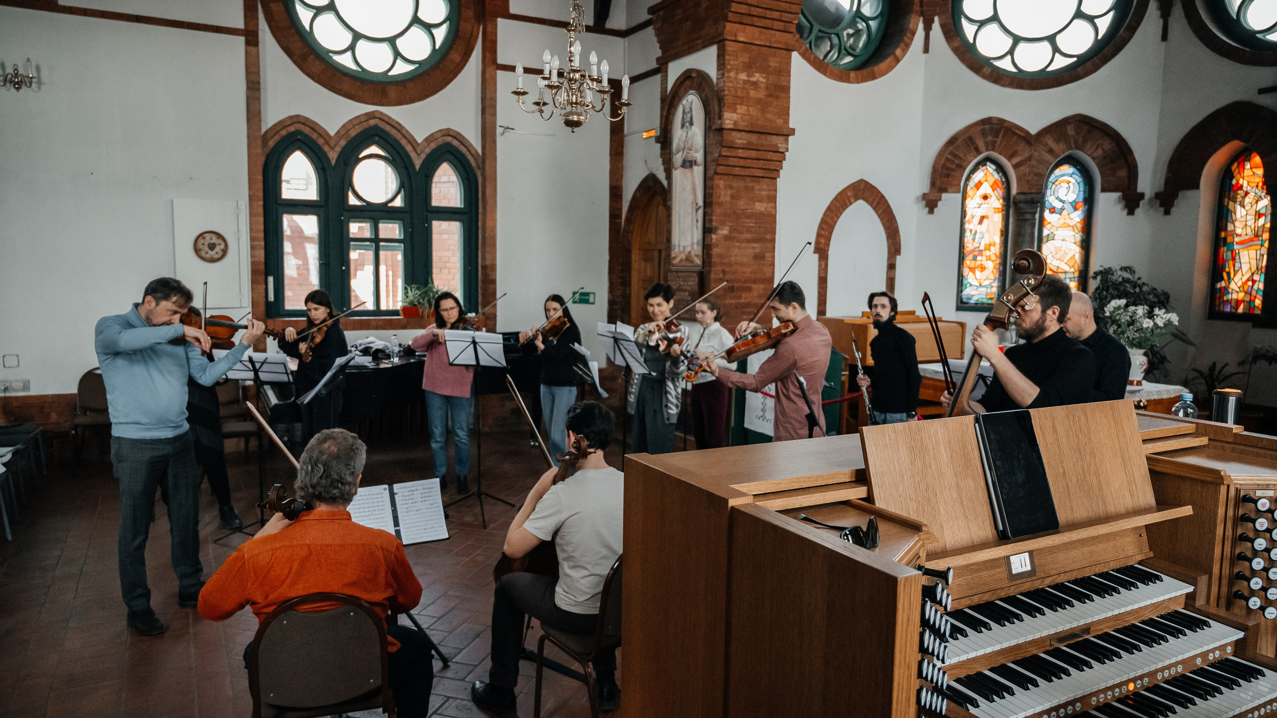 Репортажка репетиции оркестра. Портретный и семейный фотограф Владивосток Андрей Липатов