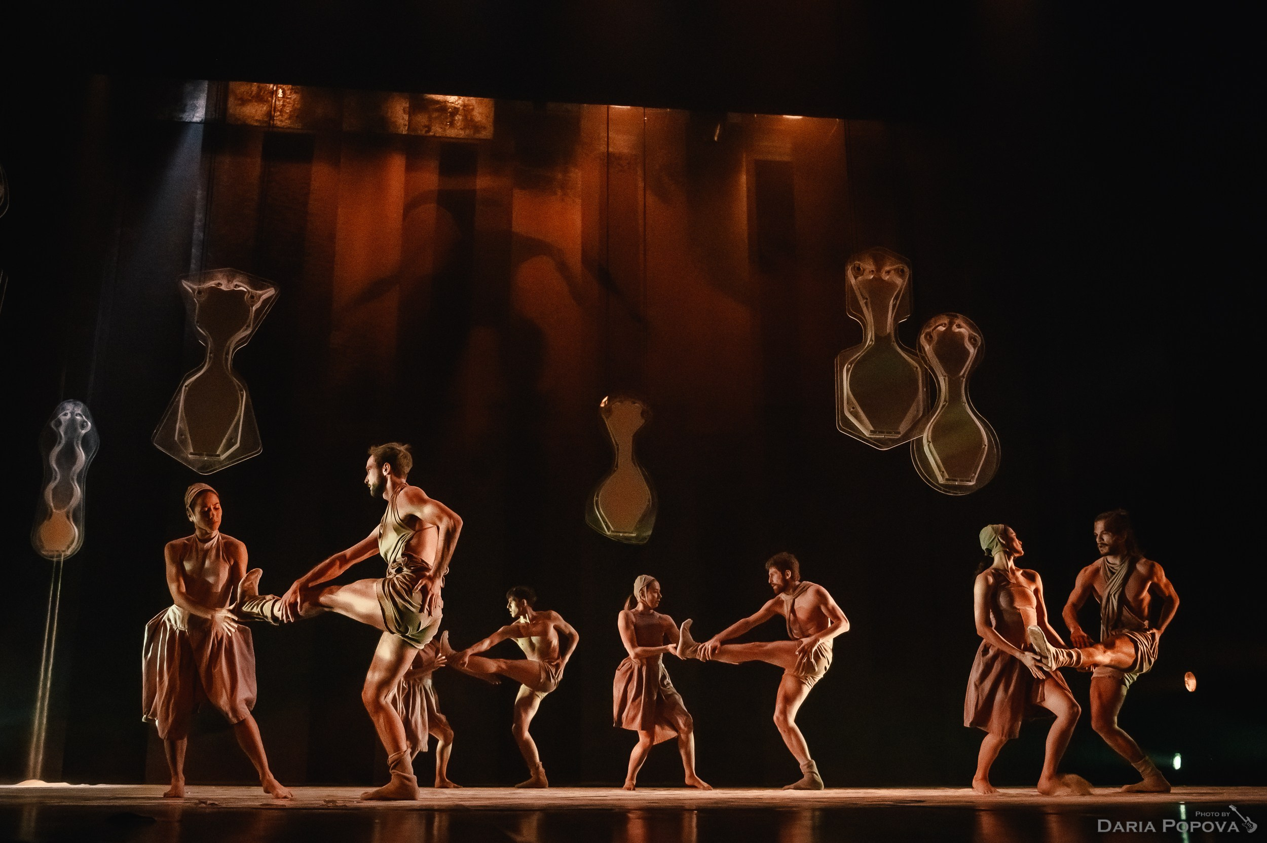 Спектакль «Сепия». Художник по свету Максим Сергачев