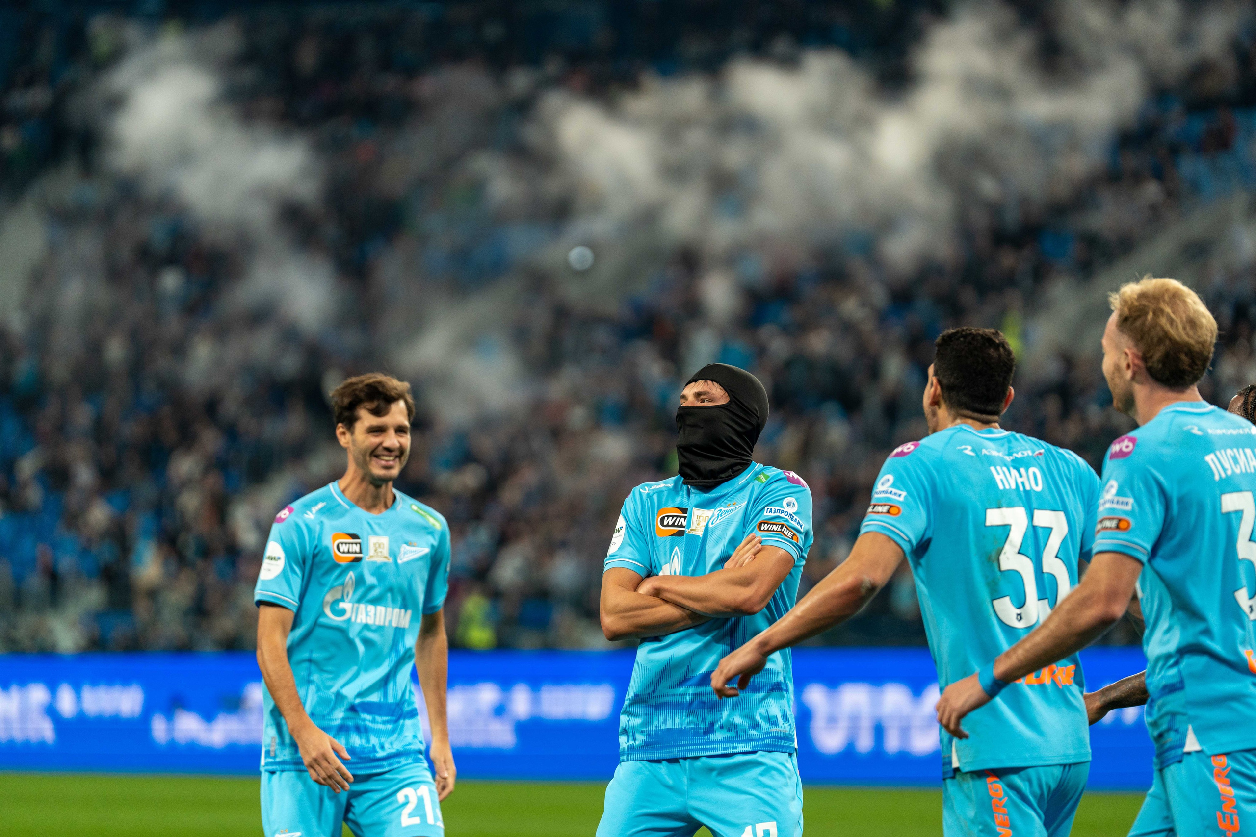 Зенит — Локомотив: фотогалерея 14-го тура РПЛ на Газпром Арене | Антон Гауф. Спортивный фотограф в Санкт-Петербурге | Антон Гауф