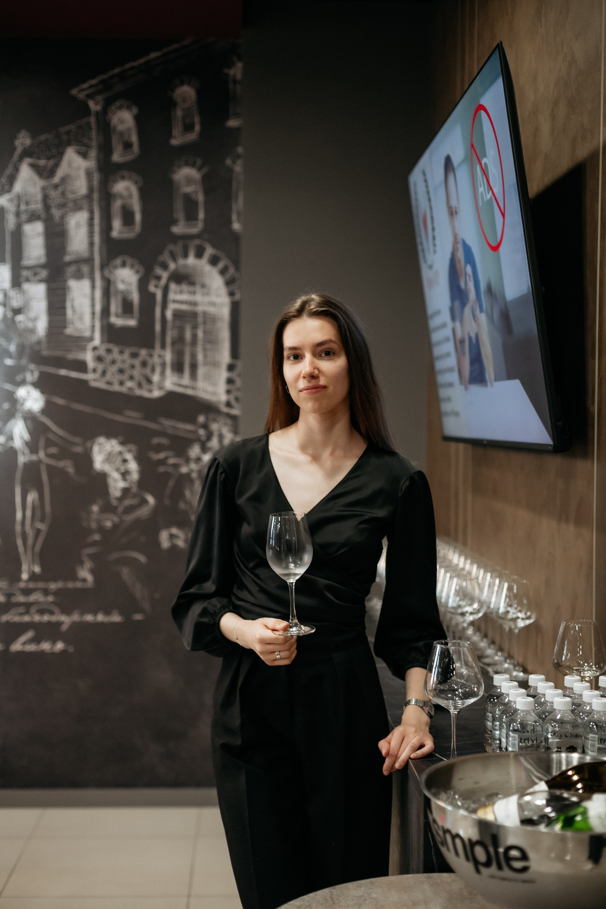 BY SIMPLE ВИНОТЕКА — ОТКРЫТИЕ. СВОИ. ФОТООТЧЕТЫ-СОБЫТИЯ-МЕСТА