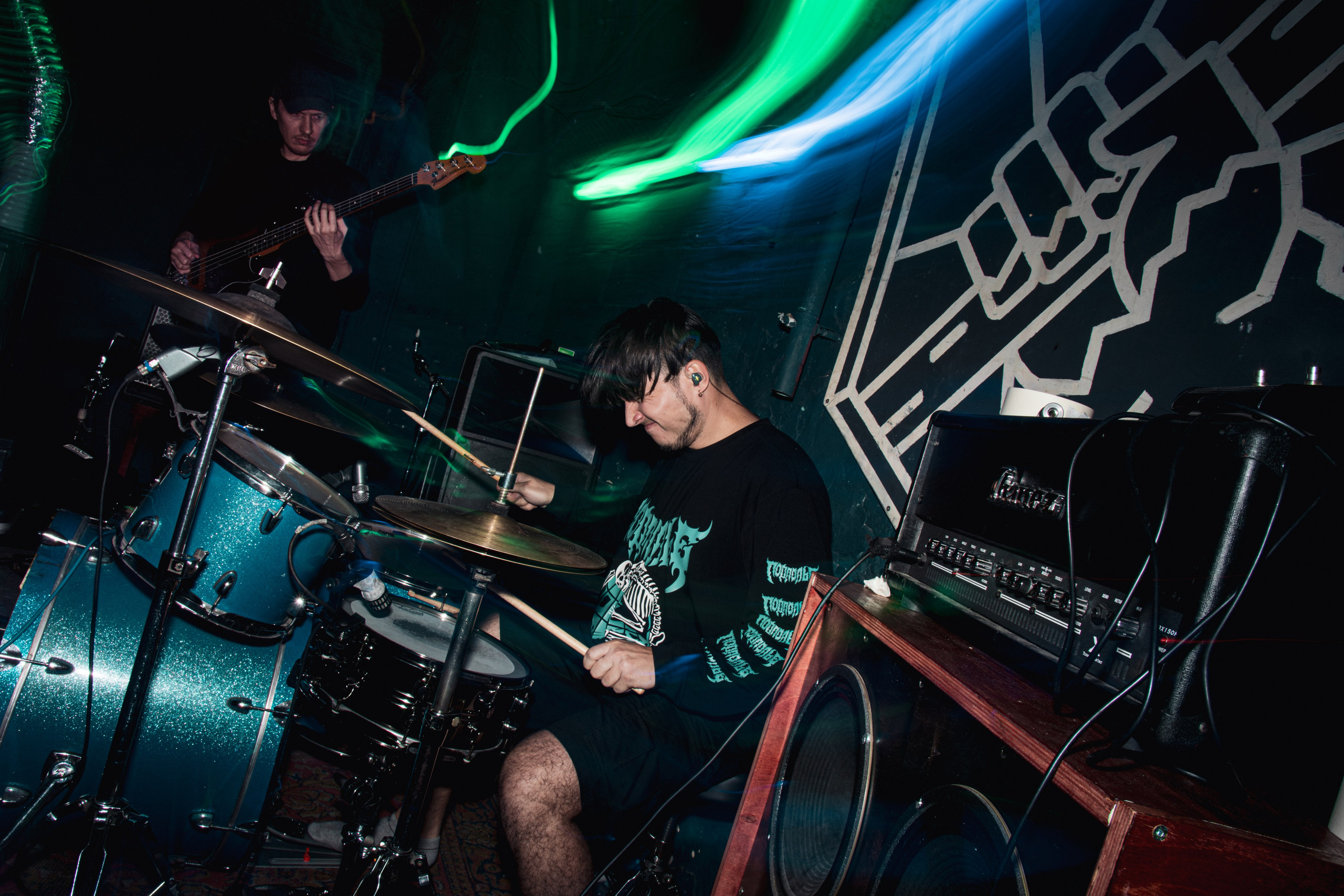 Ютани & о т м е ж & Вещи в картонной коробке 08.08.2025. Репортажный фотограф в Москве Legiodot