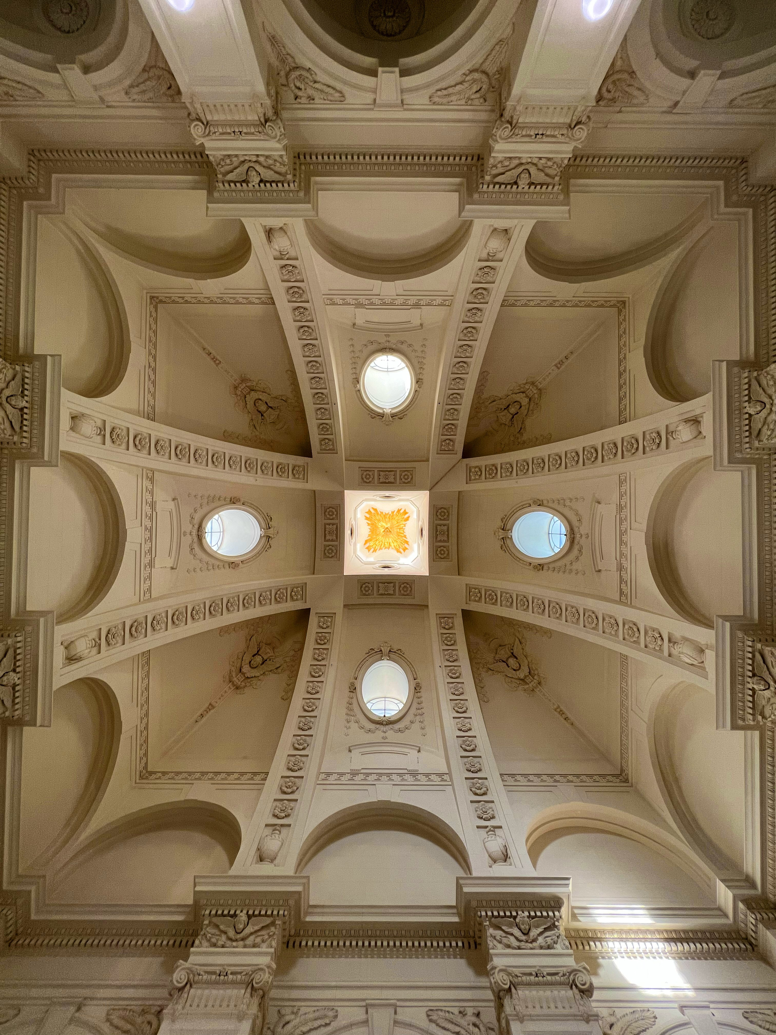 Снято на телефон. Фотография, ретушь, сканирование, восстановление старых фото, интерьерная съёмка, студия. Данилов Александр, Москва