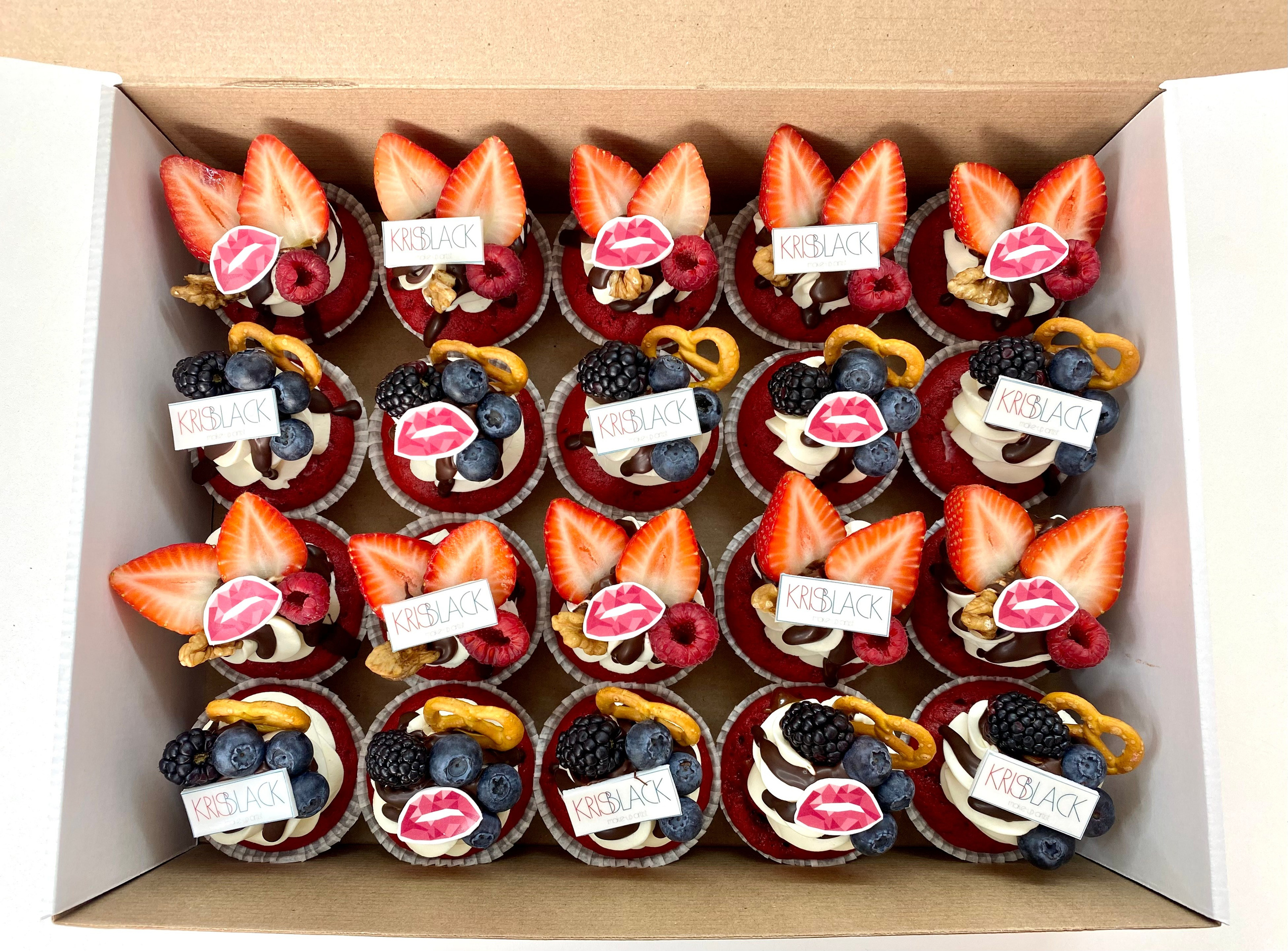 Капкейки фуршетные с логотипом. Katyasugarsugar капкейки, зефир, торты Москва