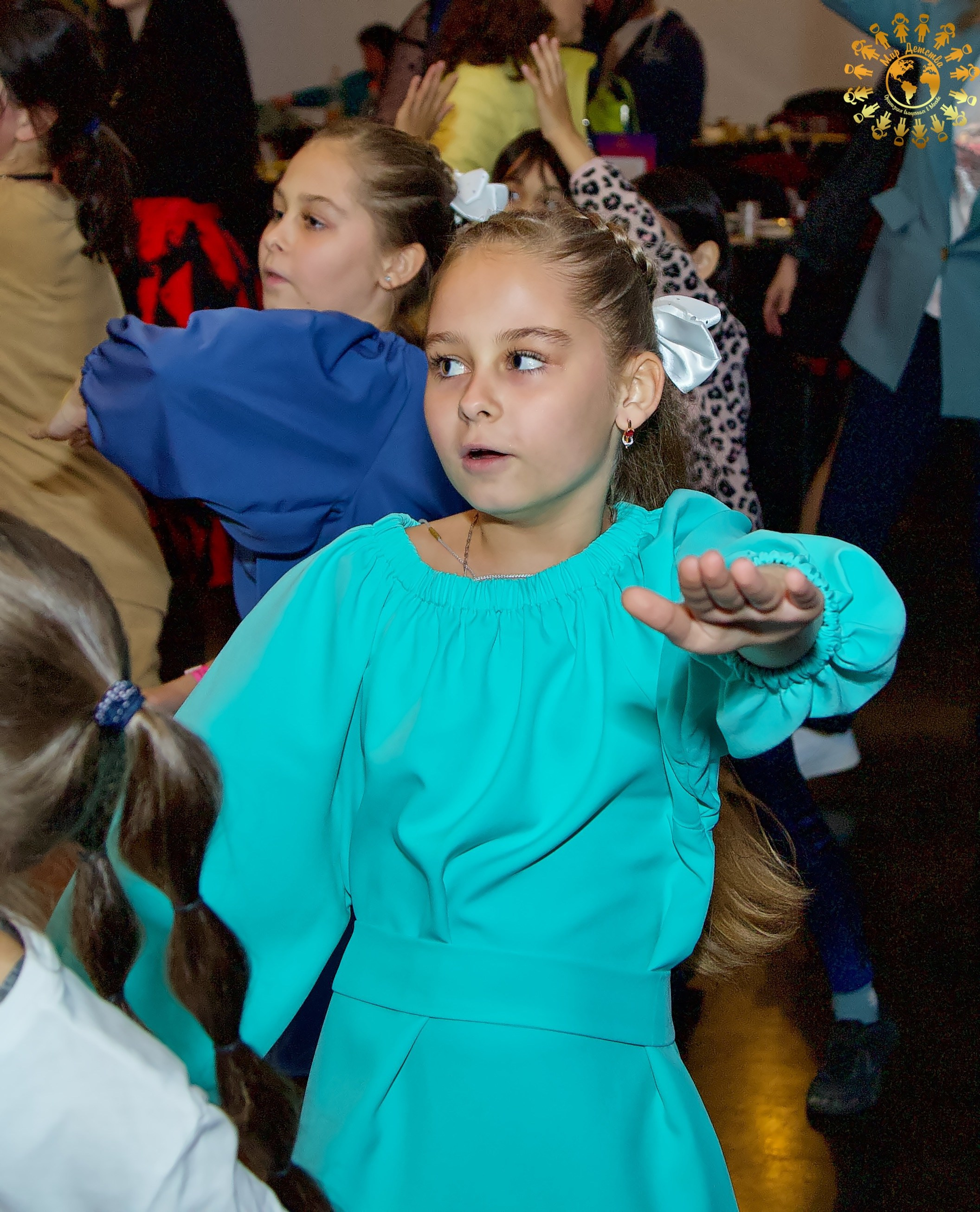 Выпускной 2023 (Школа 1195, 4-й класс). Репортажная съемка в Москве и области. Анималистика