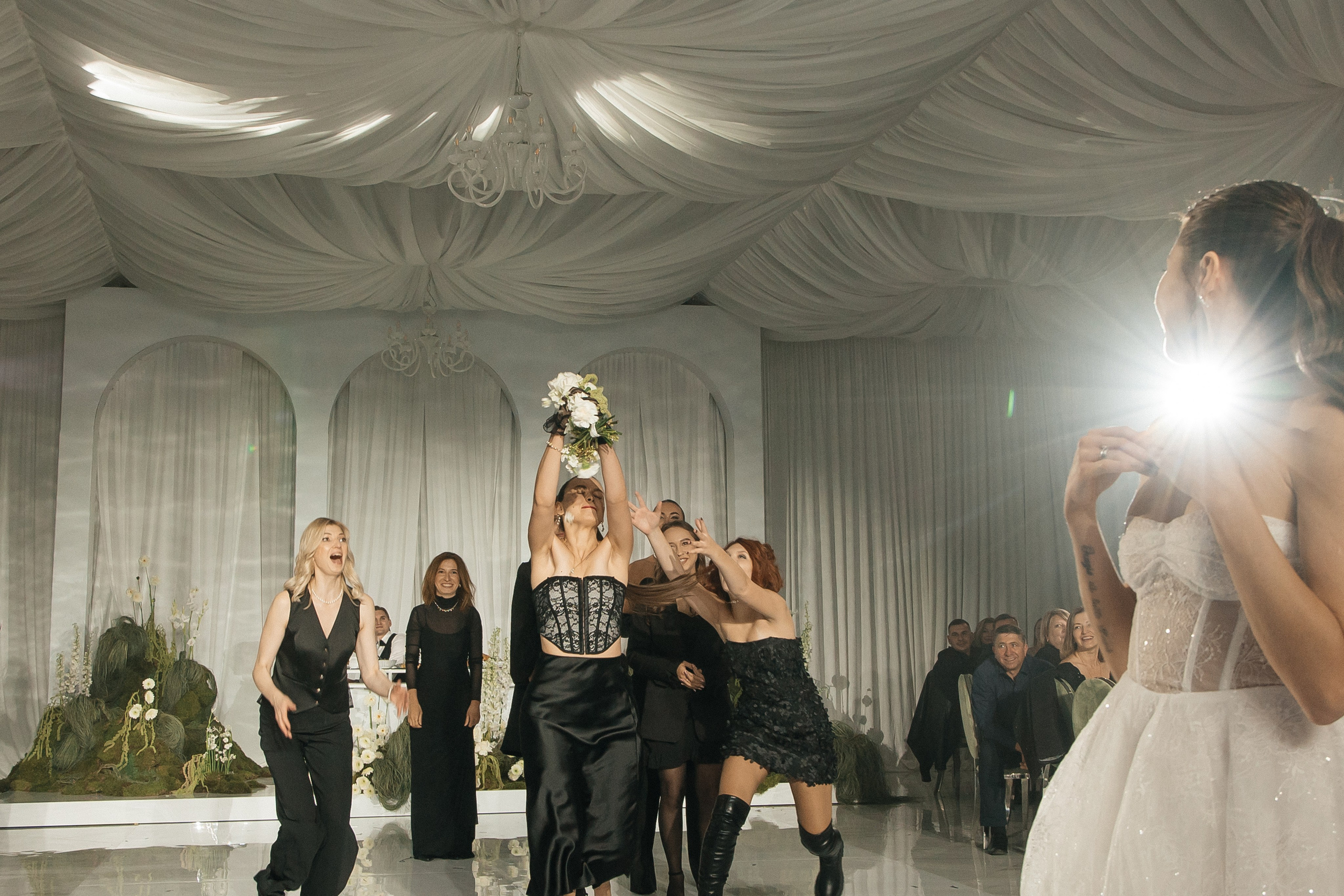 ANONS. Мария — Свадебный фотограф