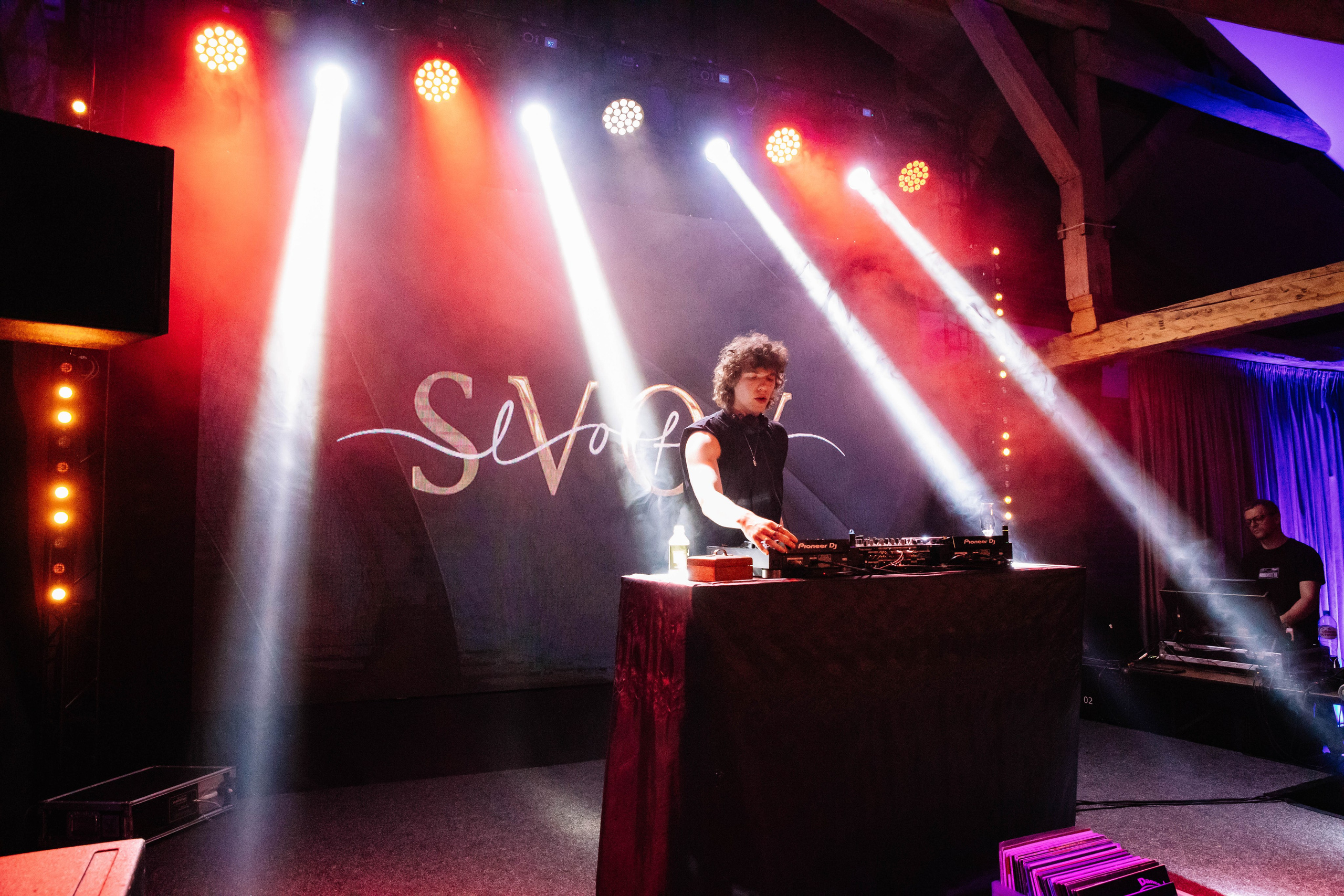 Вечеринка «Для своих» в Svoy Loft. Фотограф в Москве Яна Полосина