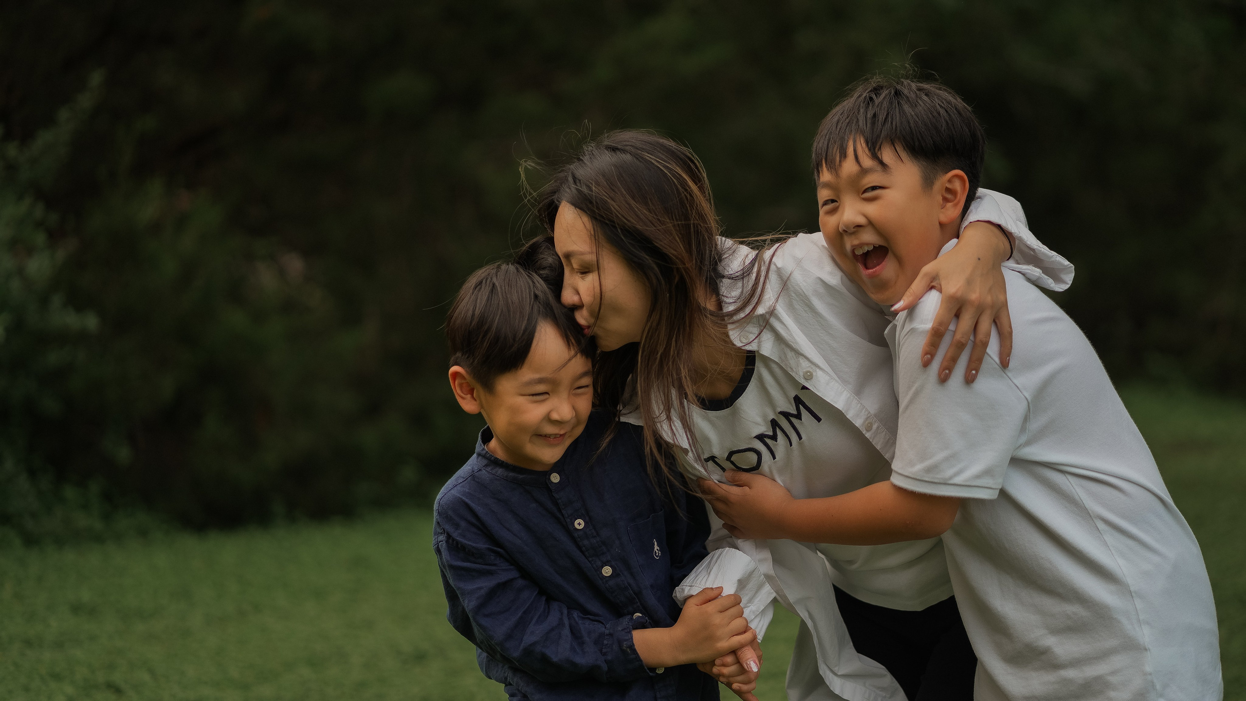 Family photography in Austin, TX | Unposed, playful & full of life | Anny Smirnova