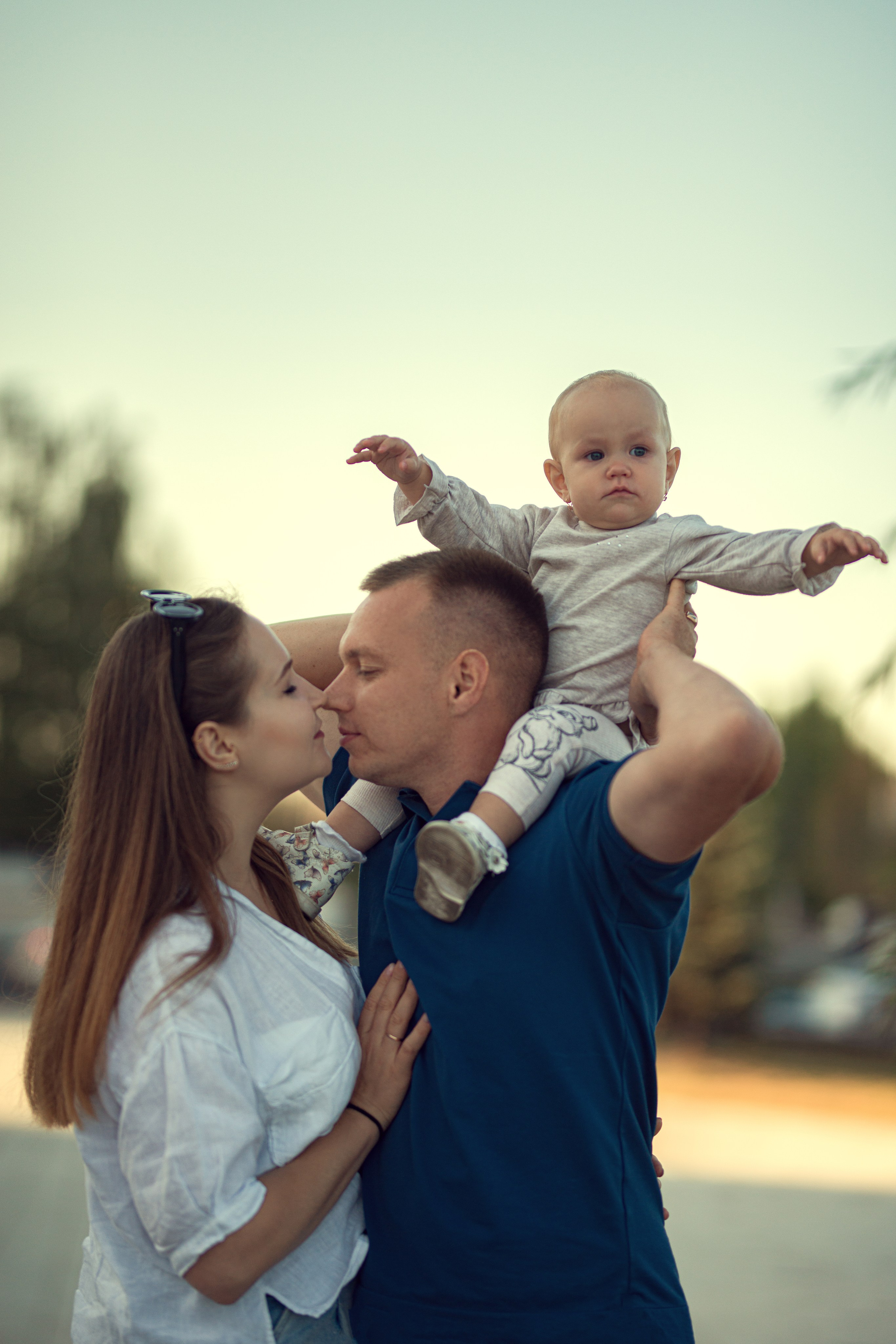 Максим, Анастасия и Марго. Фотограф Таинств Крещения и Венчания в г. Курске