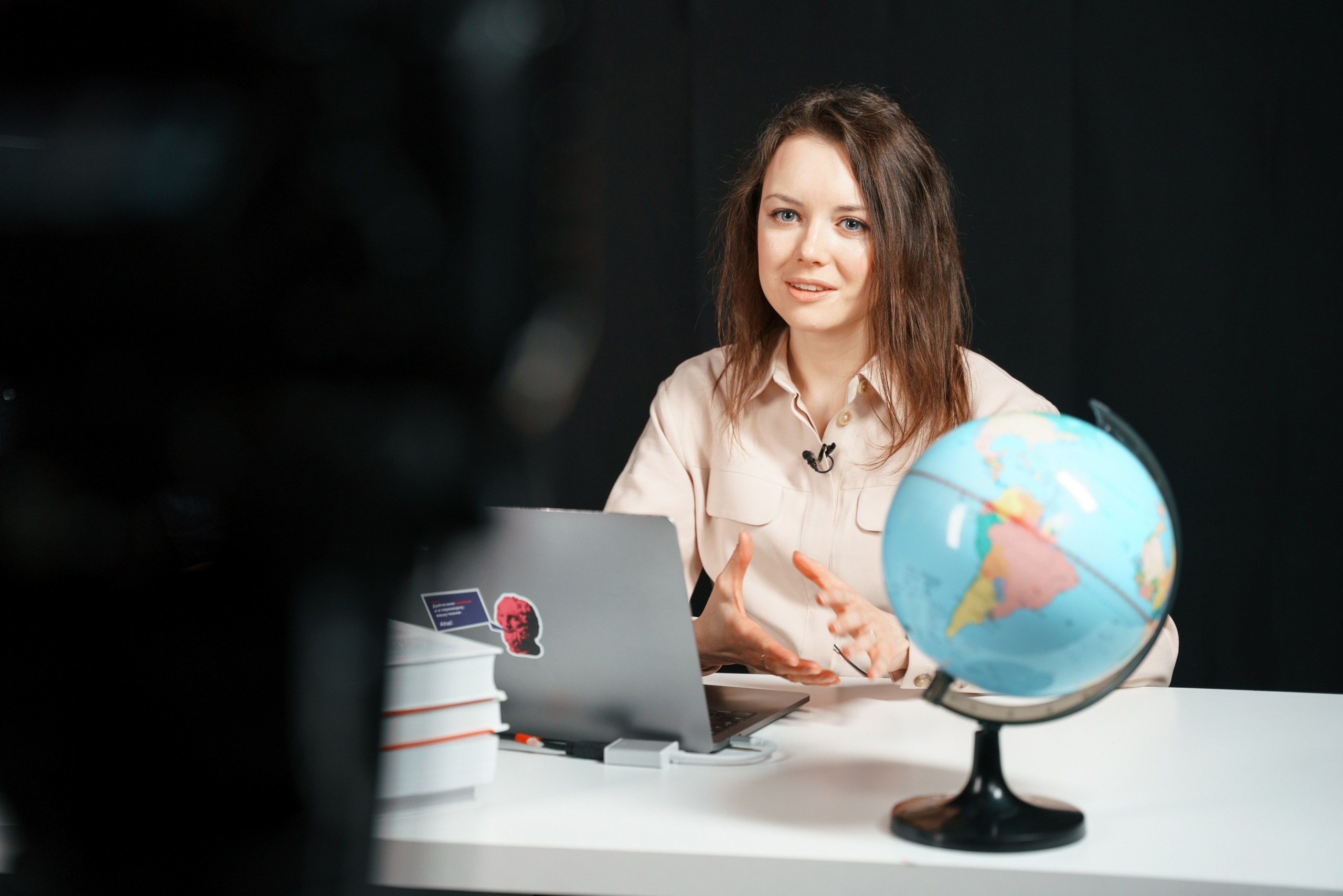 Aha! — 9 апреля 2021. Фотобанк Матемаркетинг