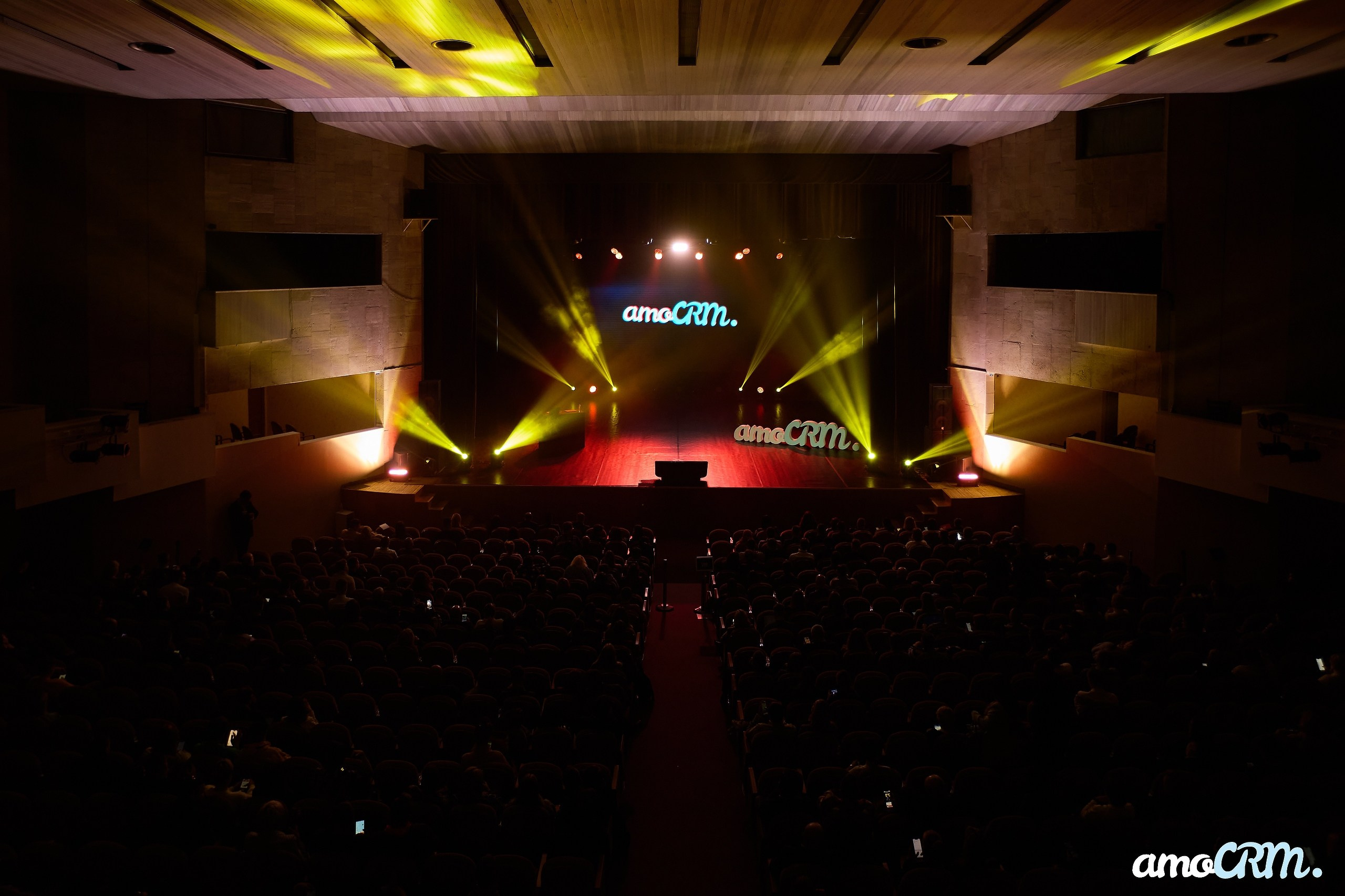 CRM Days от AmoCRM. Фотограф Валерий Сабрам