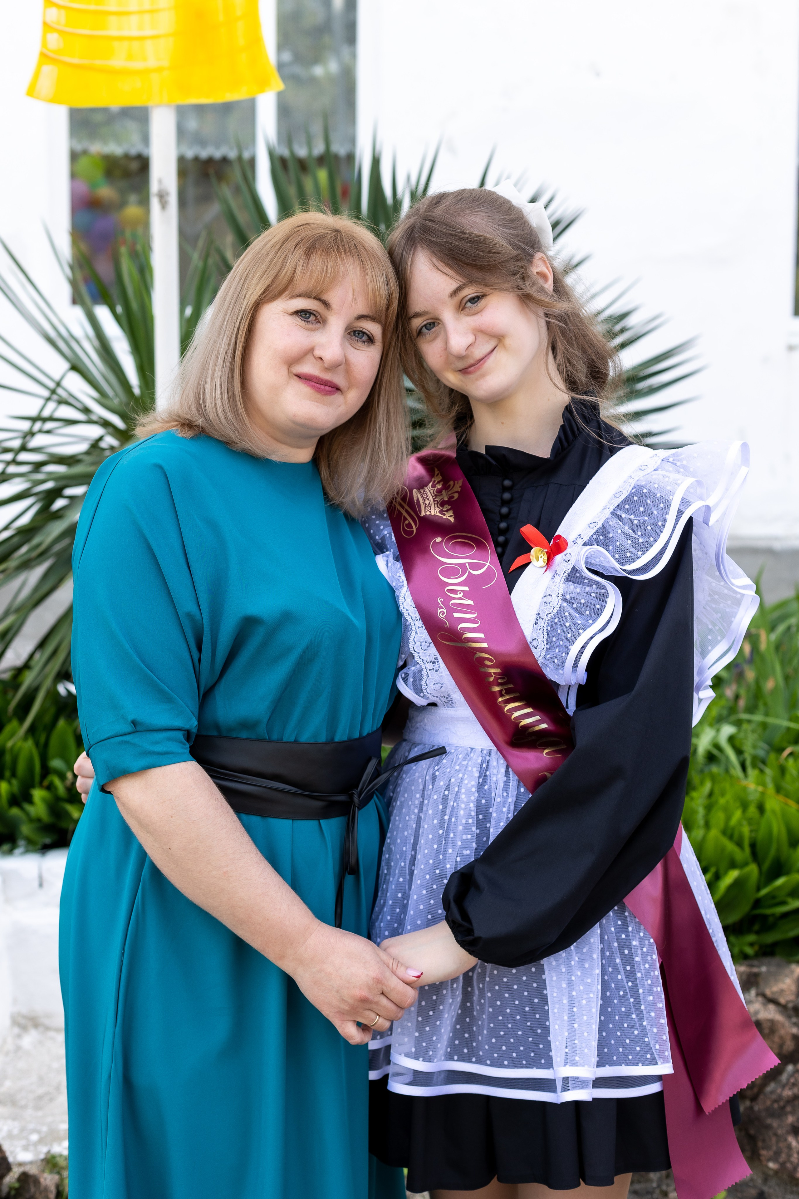 Последний звонок. Выпускные альбомы Майкоп, Краснодар Елена Золотарева