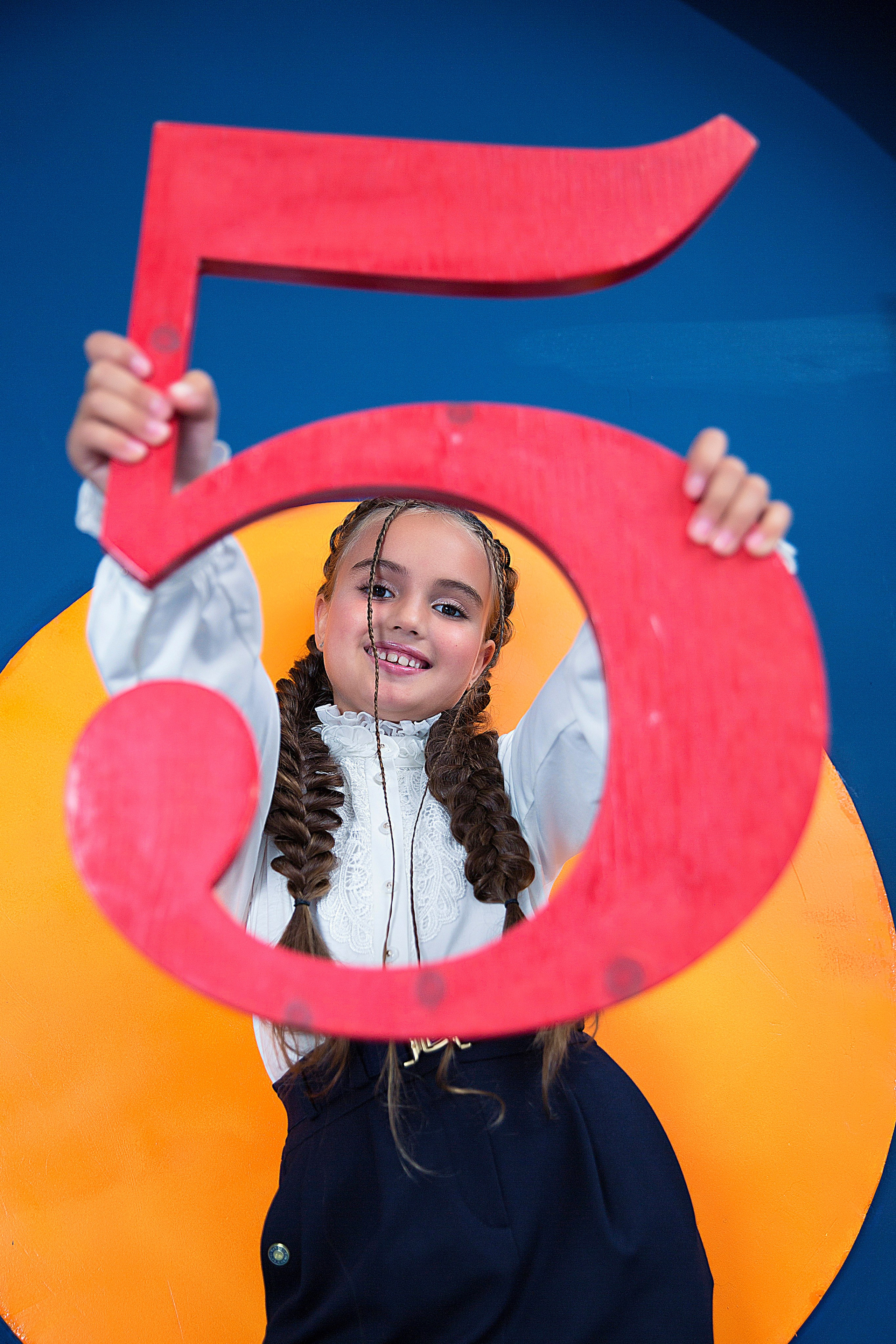 Индивидуальные фотосессии школьников. Детский школьный фотограф в Кемерово Зиновьева Екатерина