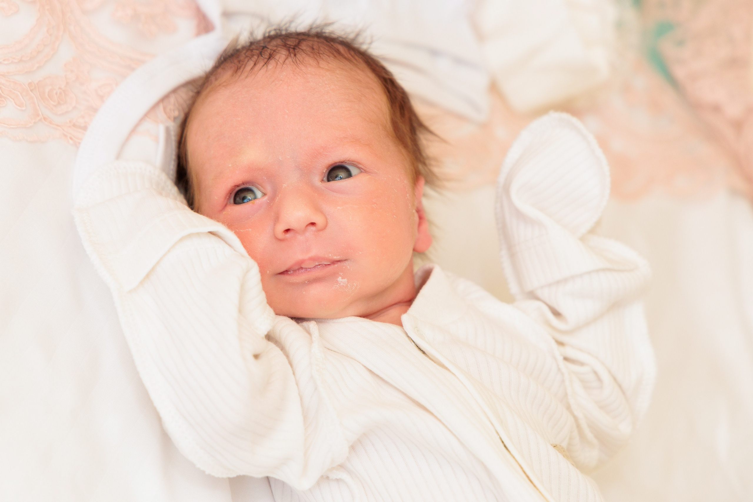 Фотографии с выписки из родильного дома в Лермонтове.