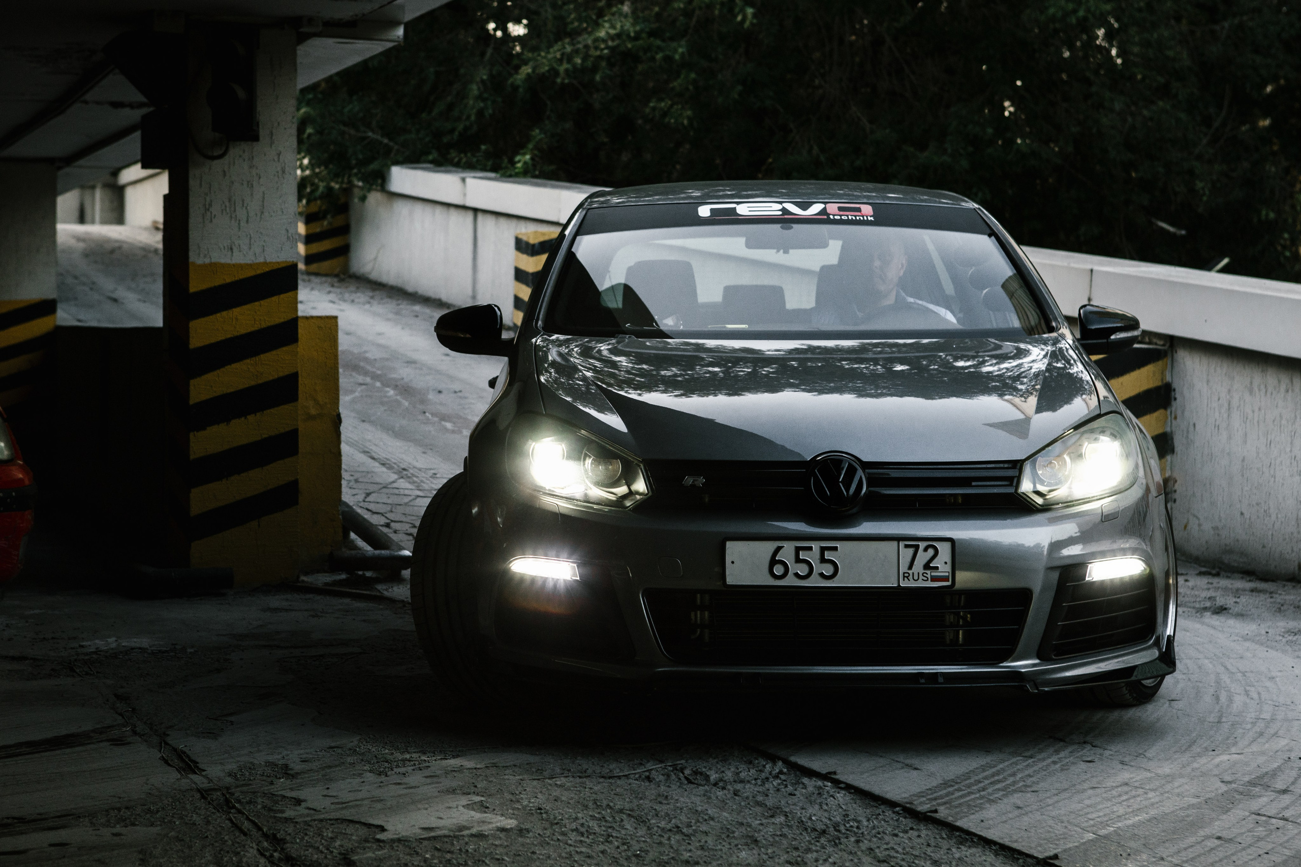 VW Golf R VI. Эстетика Sveta