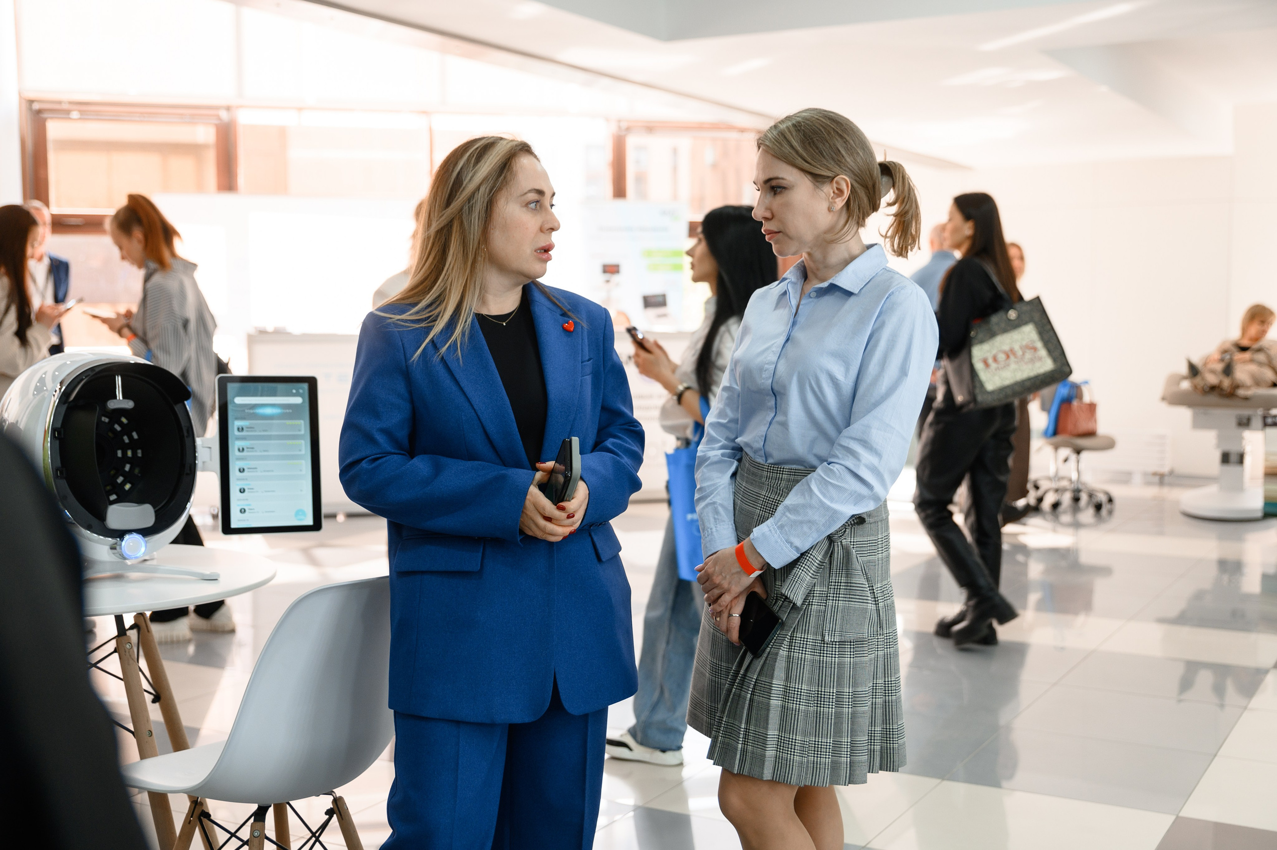 СЛУШАТЕЛИ. PRO-AGELESS