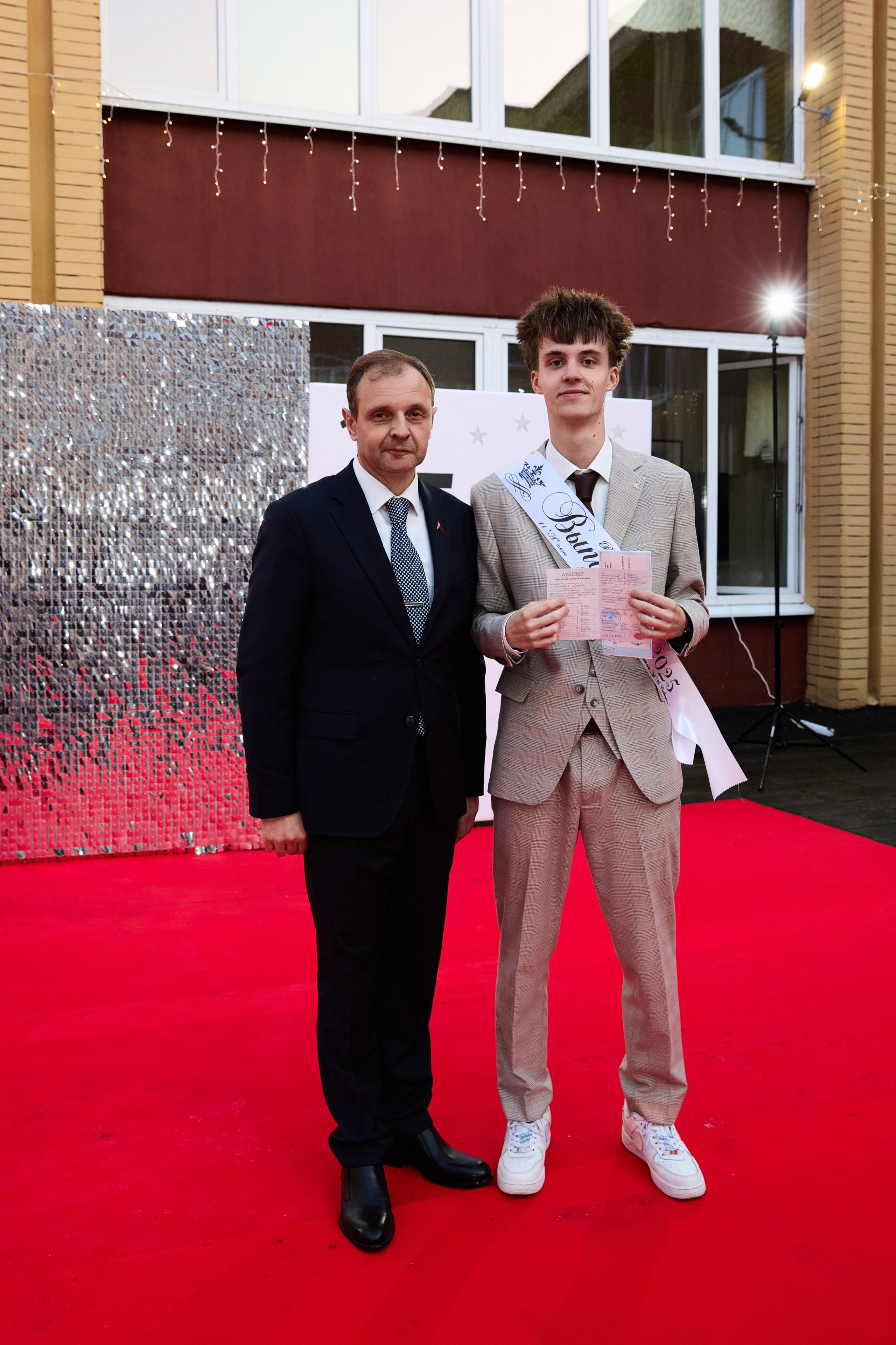 Выпускной 11 класс. Свадебная, репортажная фотосъемка и видеосъемка в Минске. Илья и Юлия Ширмановы. Фотограф | Видеограф | Минск